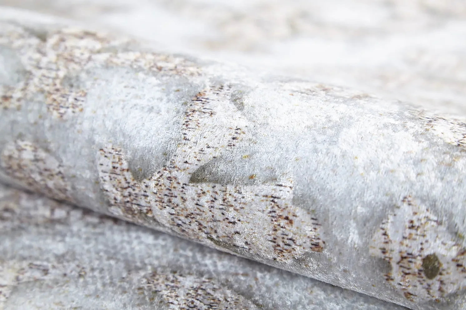 Medalyon Desenli Açık Bej Krem Halı