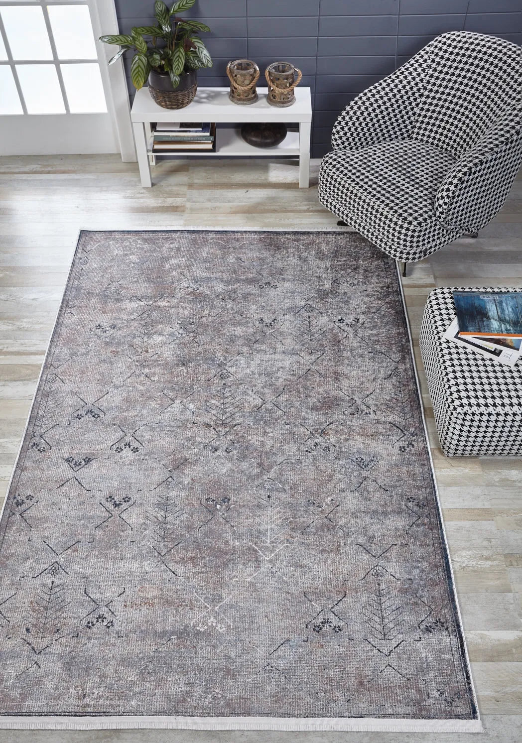 Pale Pink Cream Beige Geometric Patterned Kilim Rug