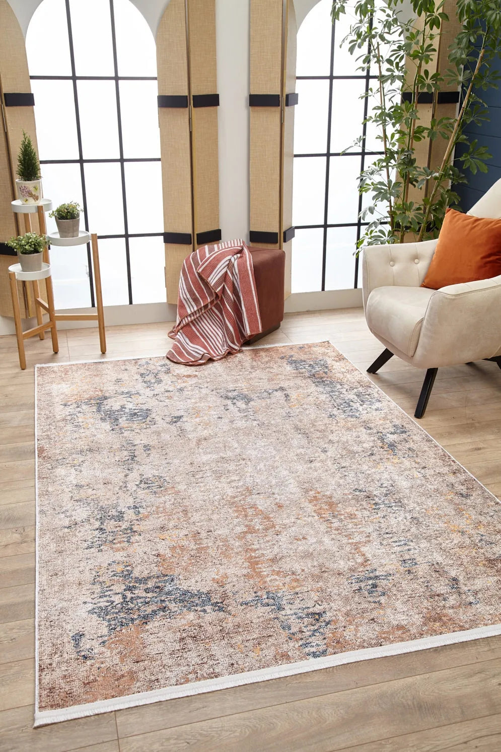 Pale Pink Cream Beige Geometric Patterned Kilim Rug