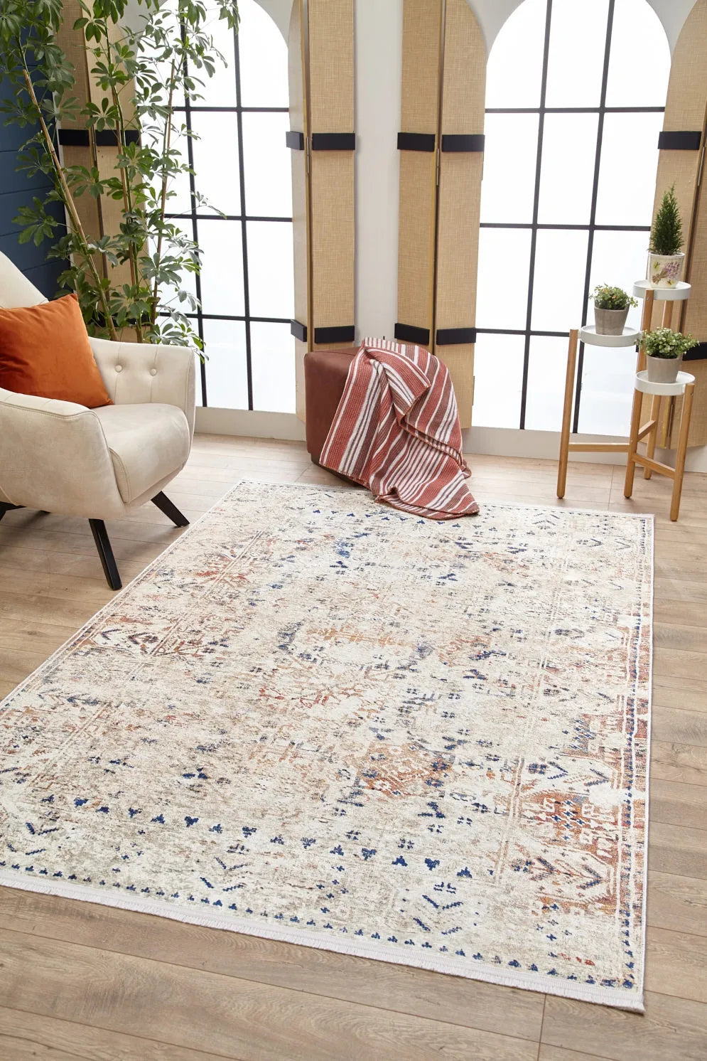 Pale Pink Cream Beige Geometric Patterned Kilim Rug