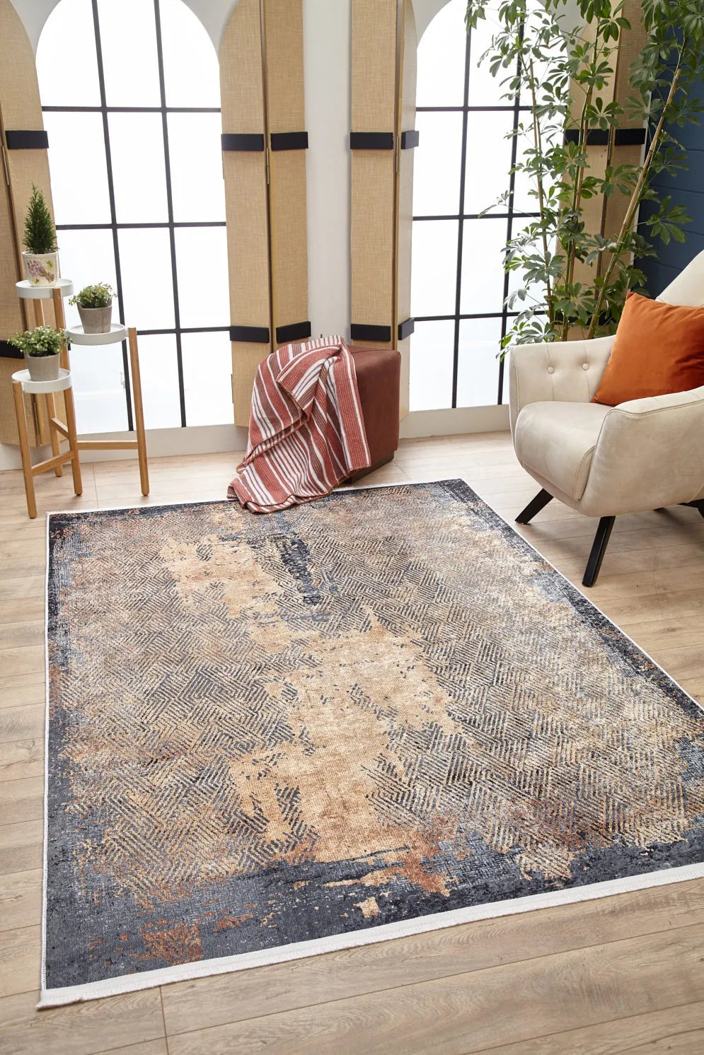 Pale Pink Cream Beige Geometric Patterned Kilim Rug