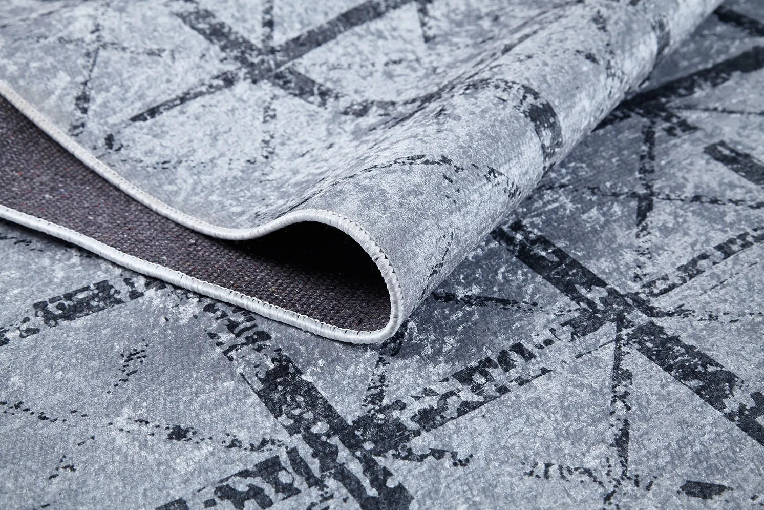 Açık Gri Kafes Desenli Geometrik Halı