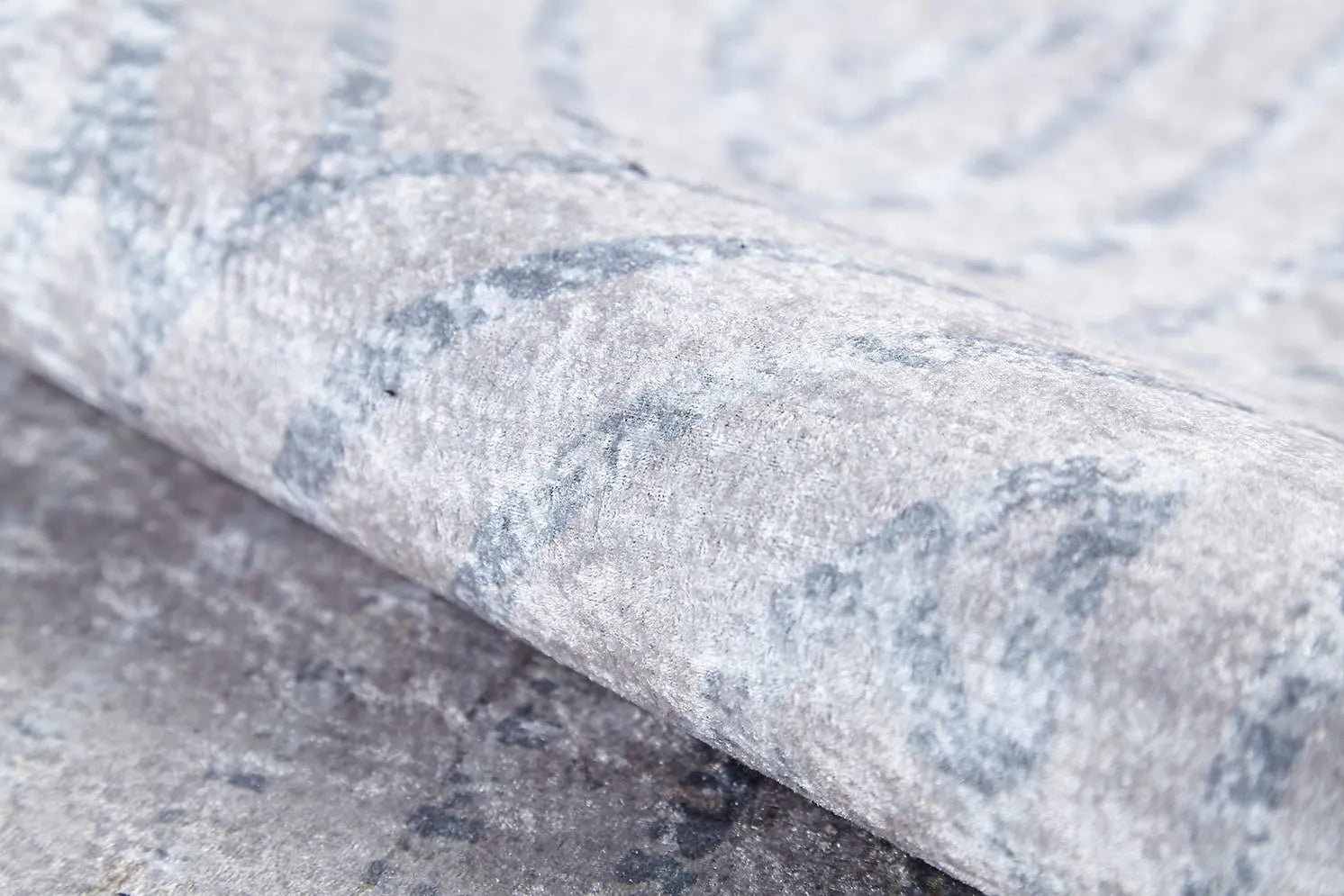 Pale Pink Cream Beige Geometric Patterned Kilim Rug