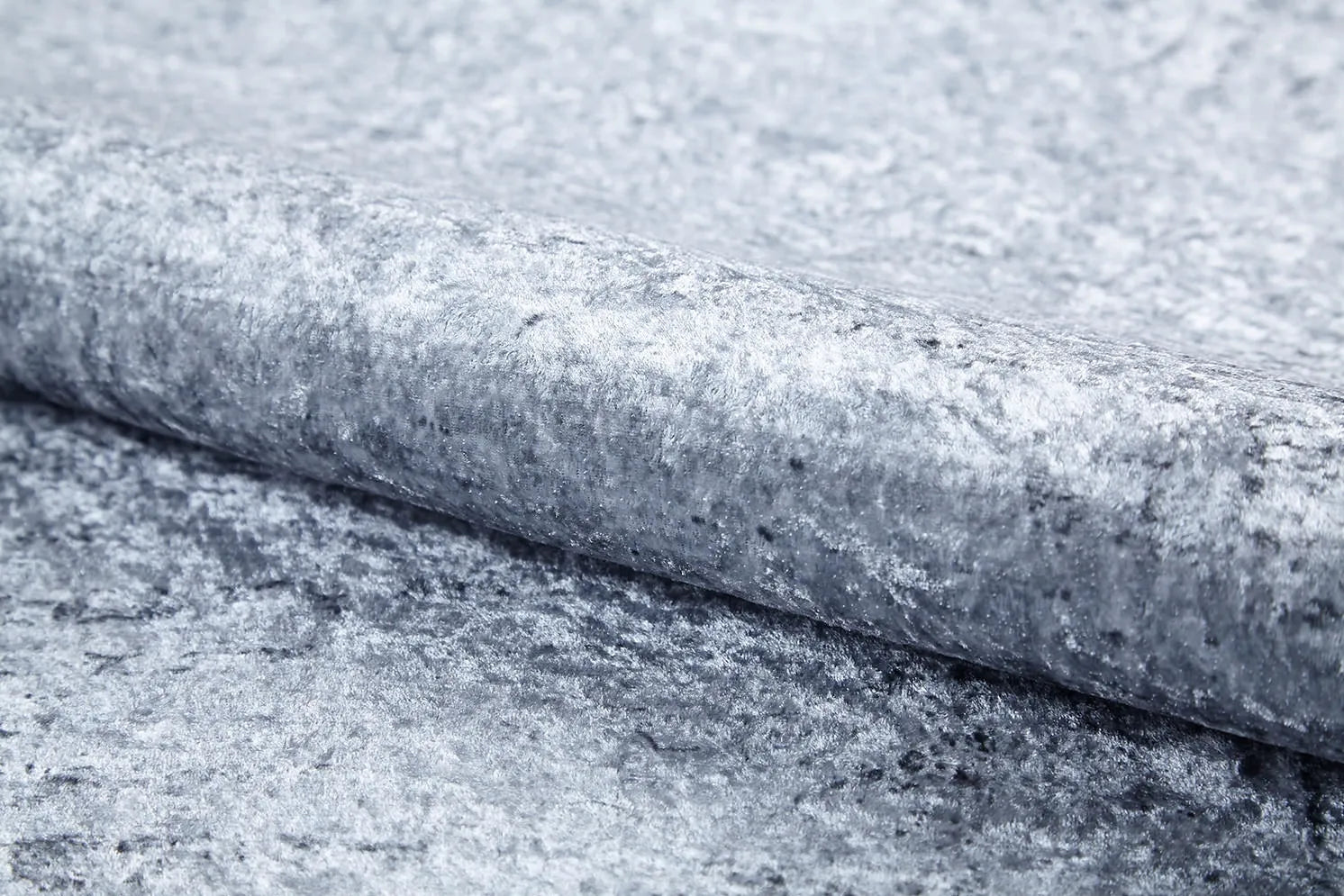 Açık Gri Beyaz Eskitme Desenli Halı