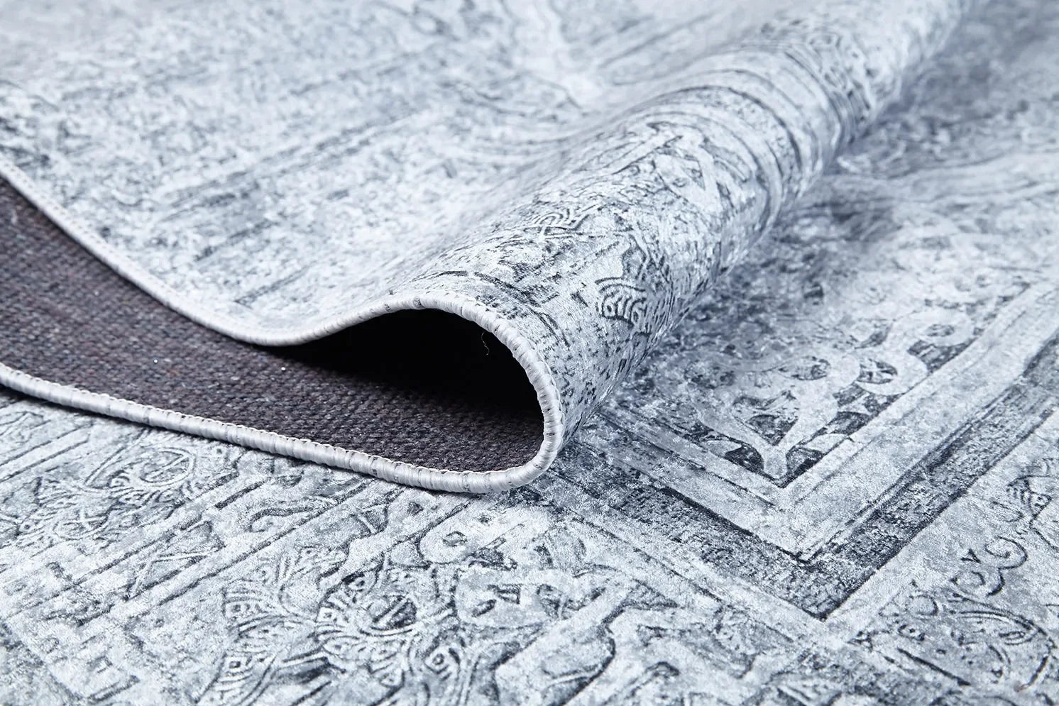 Açık Gri Oval Motifli Desenli Yıkanabilir Halı