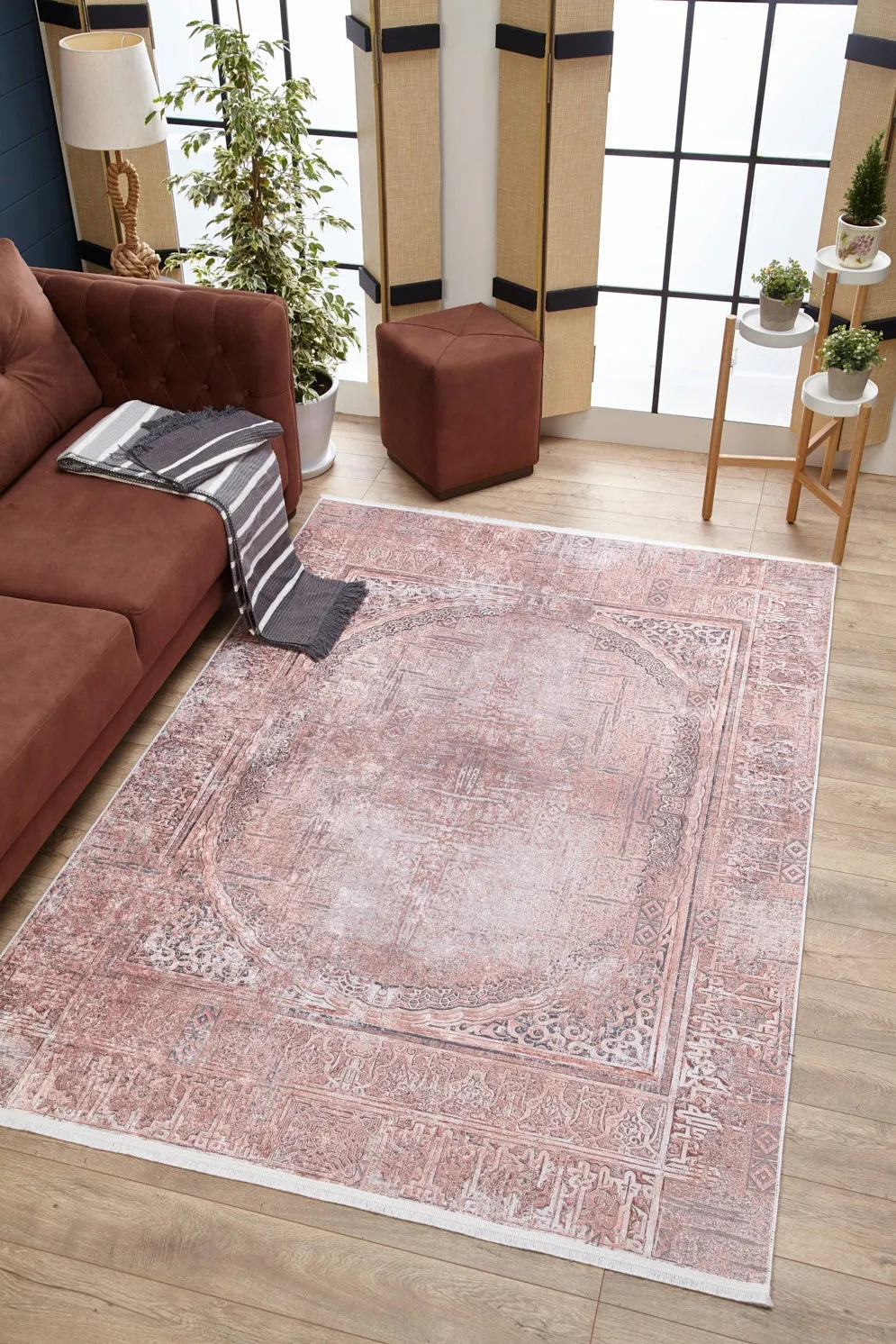 Pale Pink Cream Beige Geometric Patterned Kilim Rug
