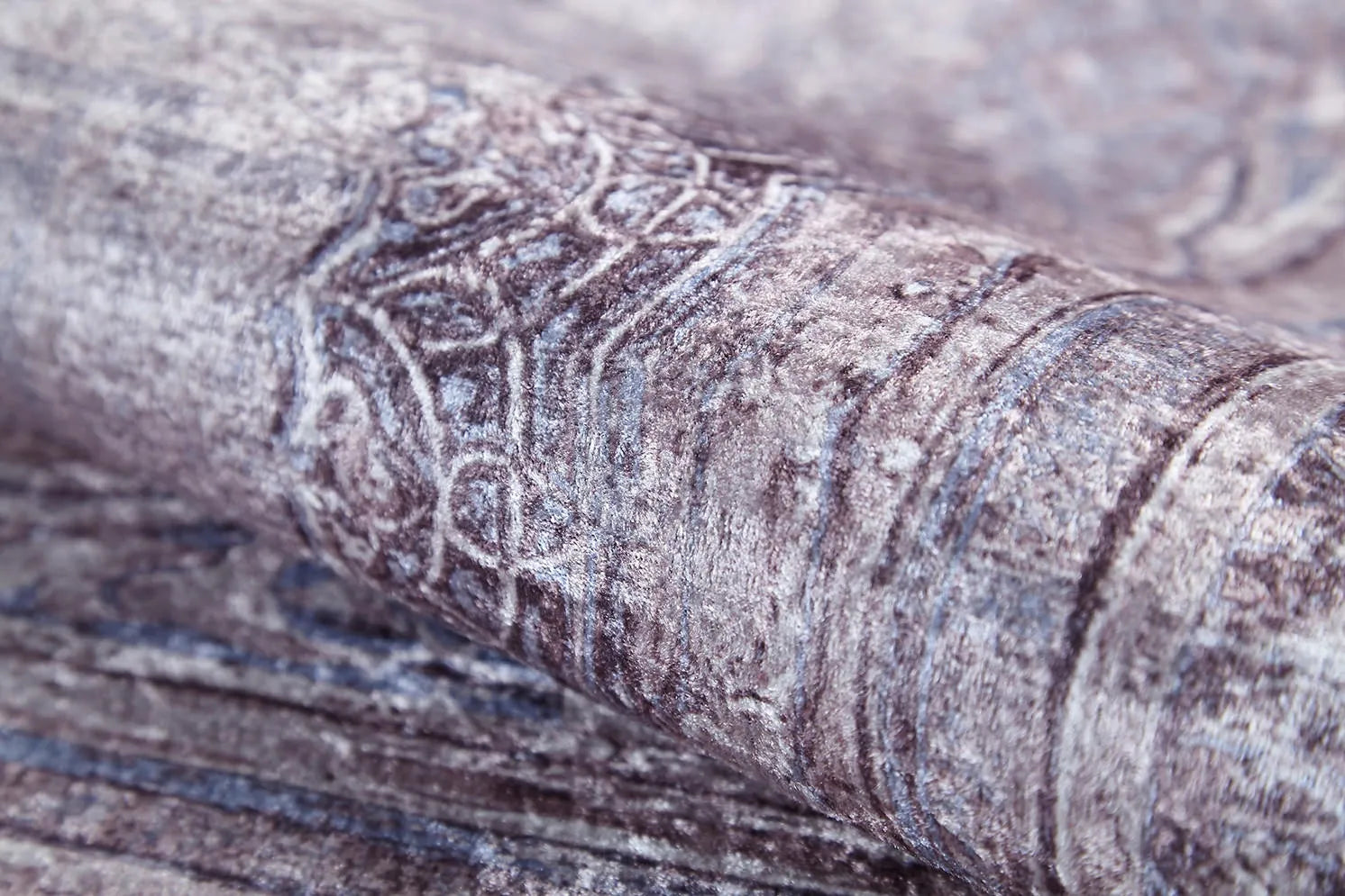 Pale Pink Cream Beige Geometric Patterned Kilim Rug