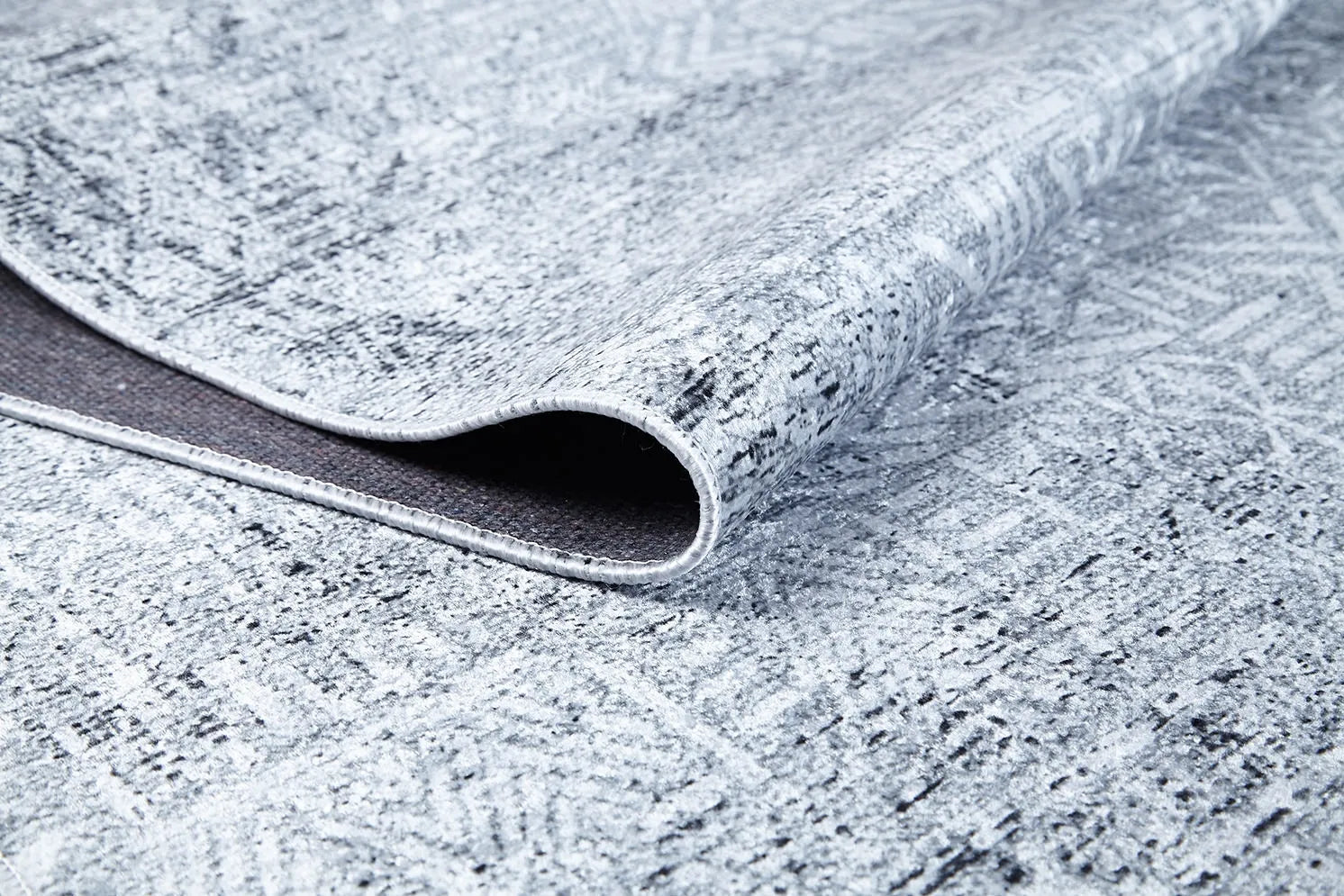 Açık Gri Etnik Geometrik Desenli Halı