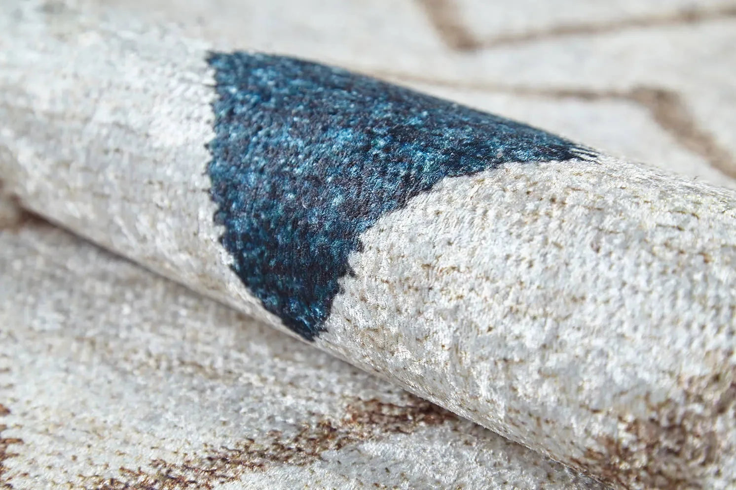 Fas Tarzı Geometrik Desenli Bohem Kilim Halı