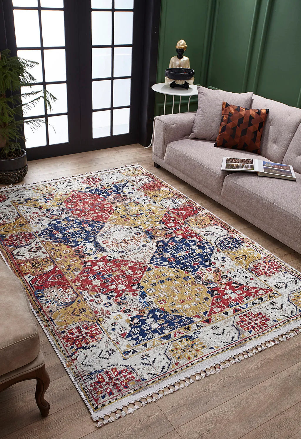 Örgü Saçaklı Çok Renkli Halı