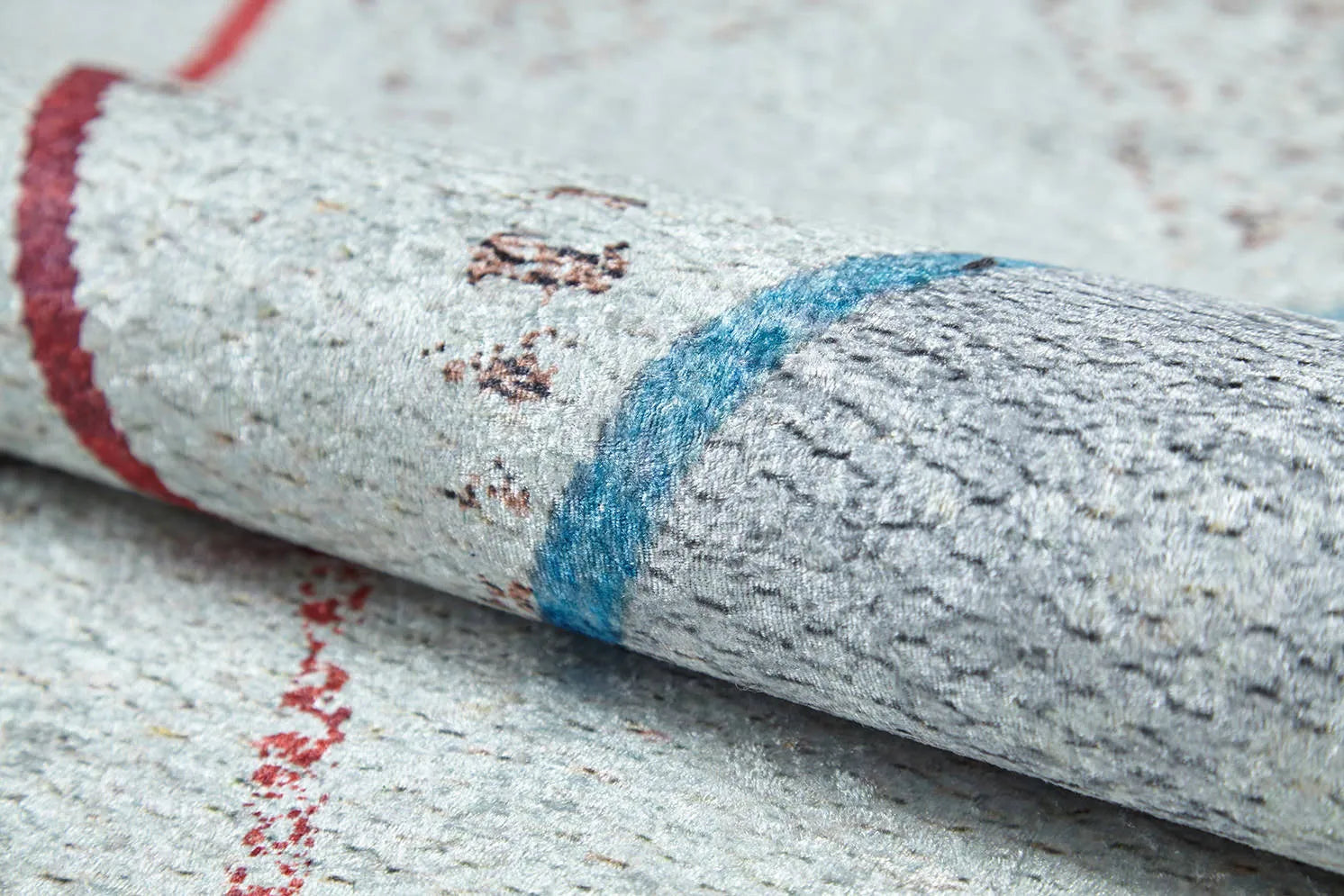 Örgü Saçaklı Açık Gri Pastel Renkli Halı