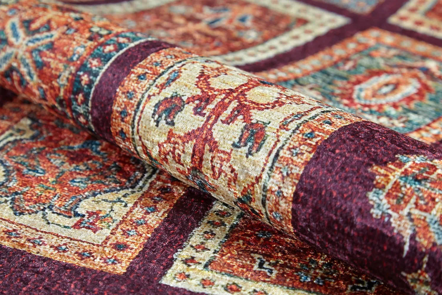 Örgü Saçaklı Bordo Mor Otantik Kareli Halı