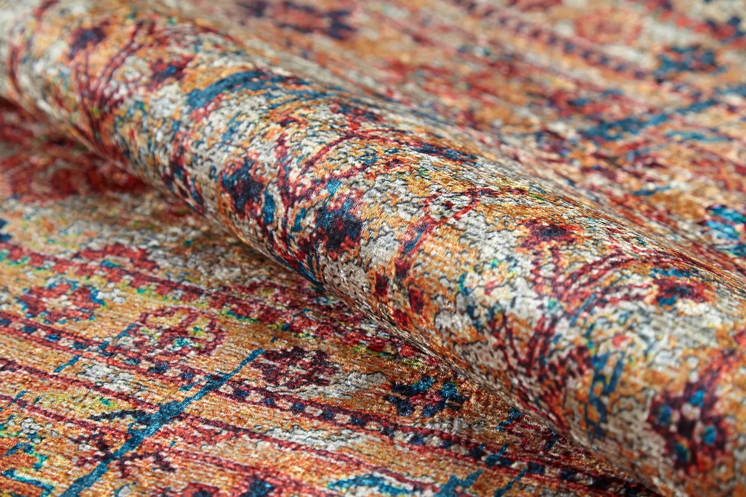 Blassrosa, cremebeige, geometrisch gemusterter Kelim-Teppich