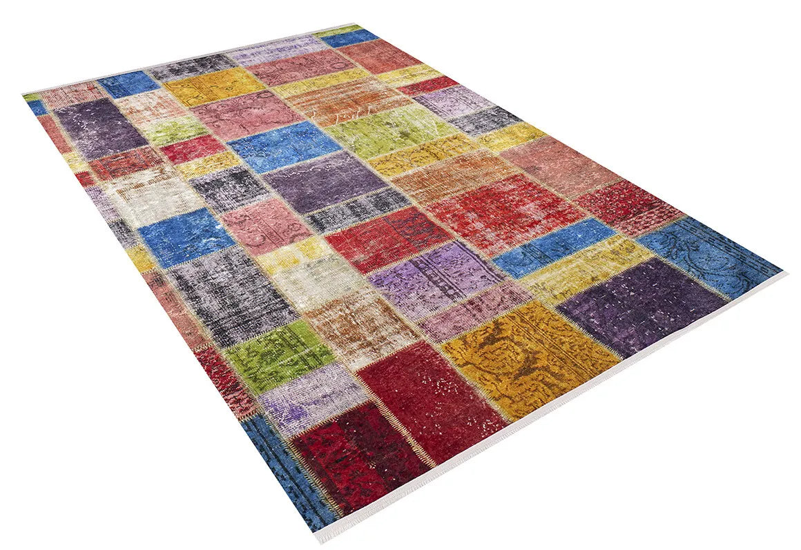 Çok Renkli Canlı Patchwork Desenli Halı