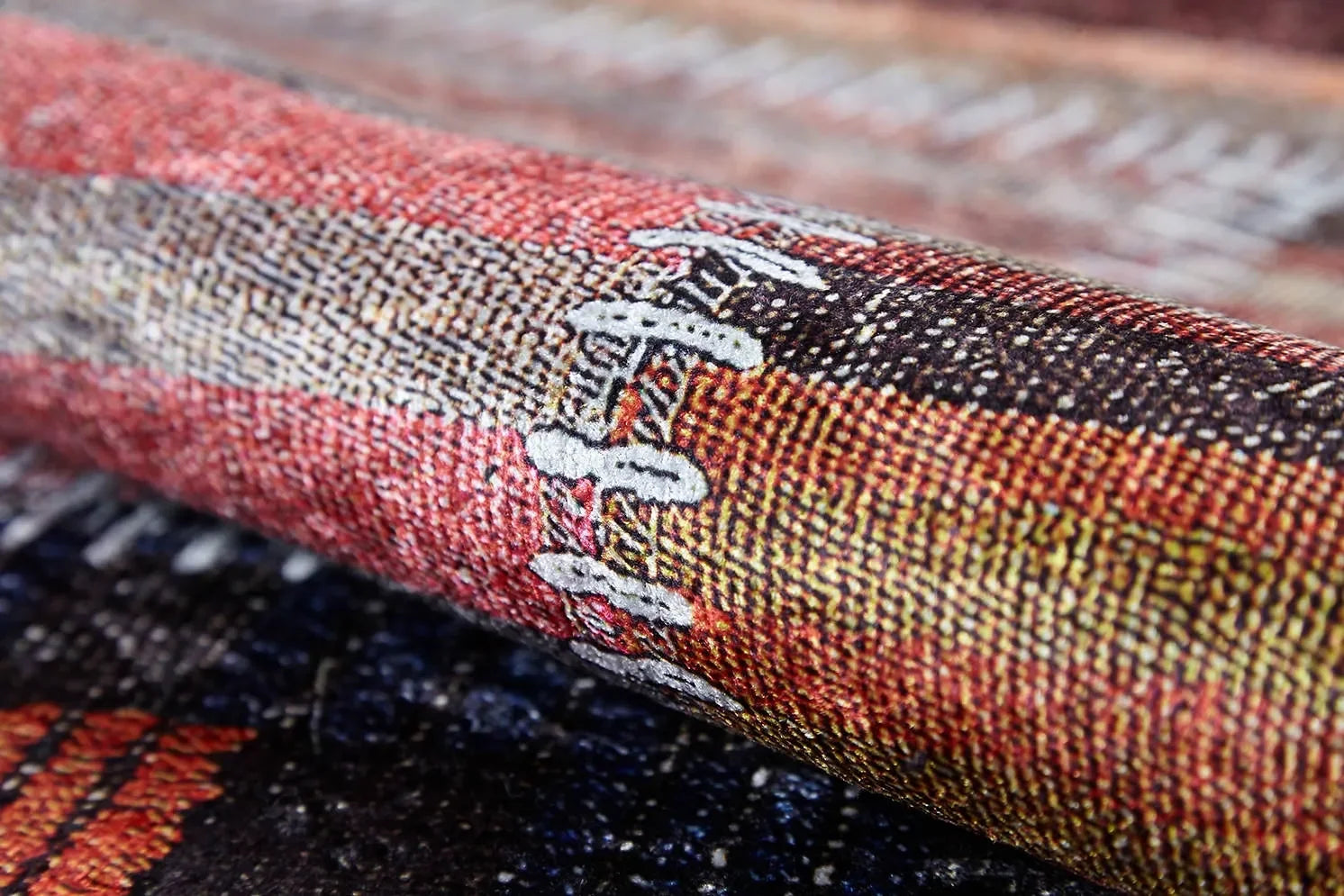 Çok Renkli Gri Bordo Etnik Çizgili Patchwork Halı