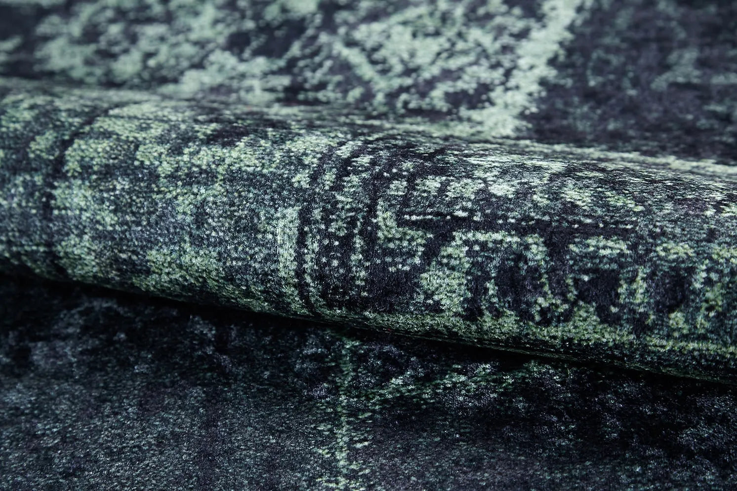 Koyu Yeşil Haki Patchwork Halı