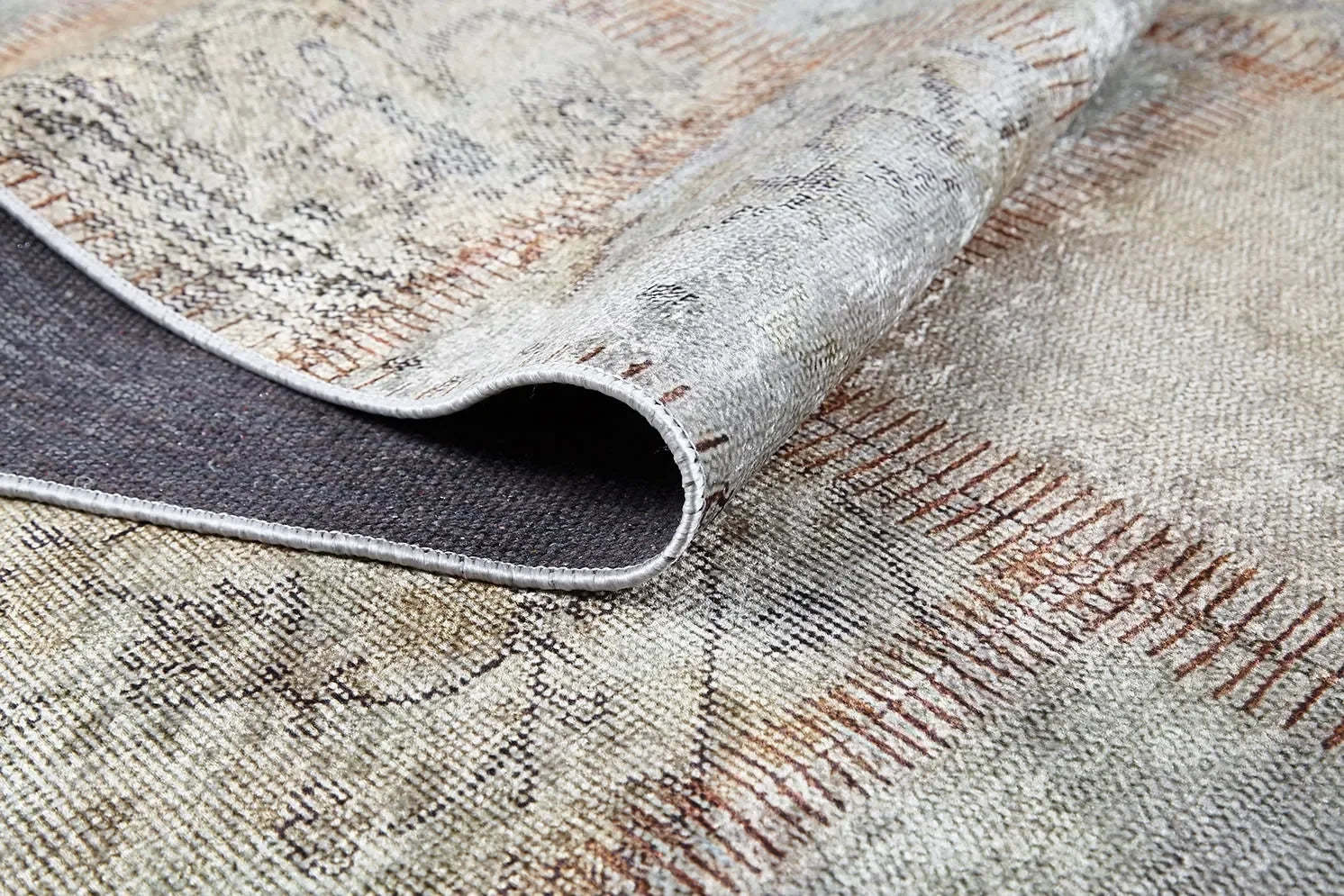 Bej Gri Pastel Tonlarda Eskitme Patchwork Halı