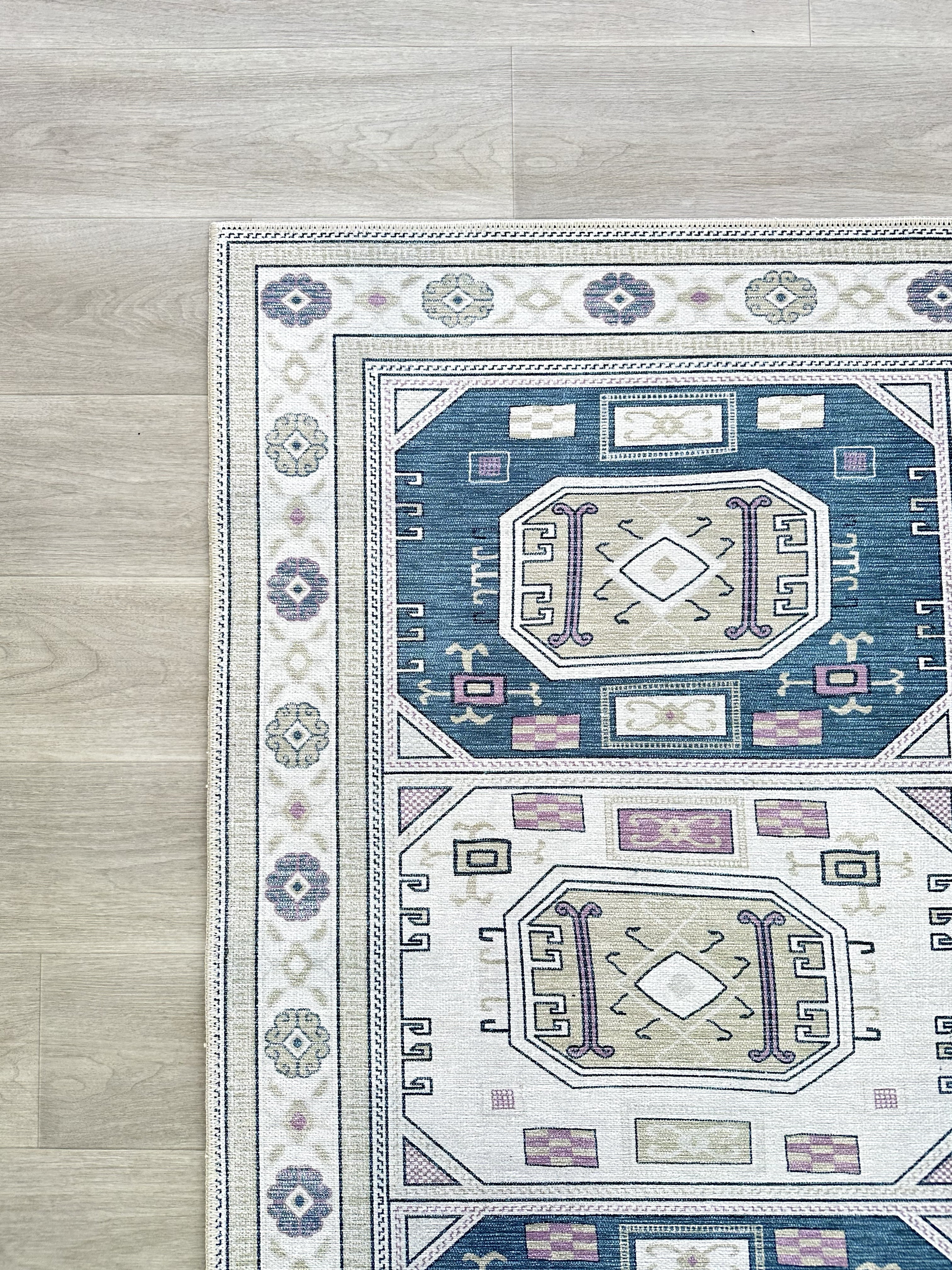 Uşak Blau-Roter Vintage-Kelim-Teppich