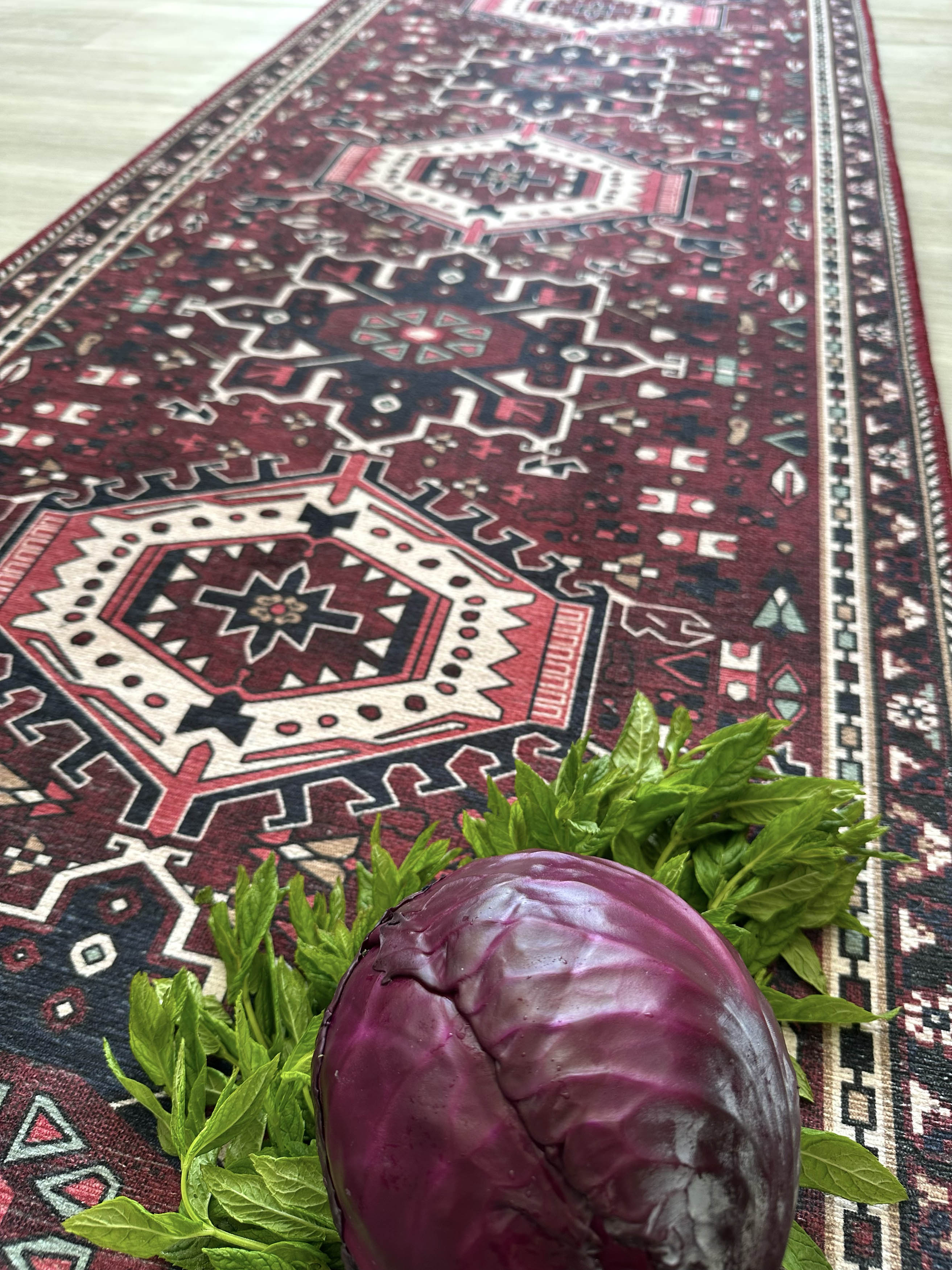 Geleneksel Kabile Desenli Bordo ve Lacivert Etnik Halı - AR851RR