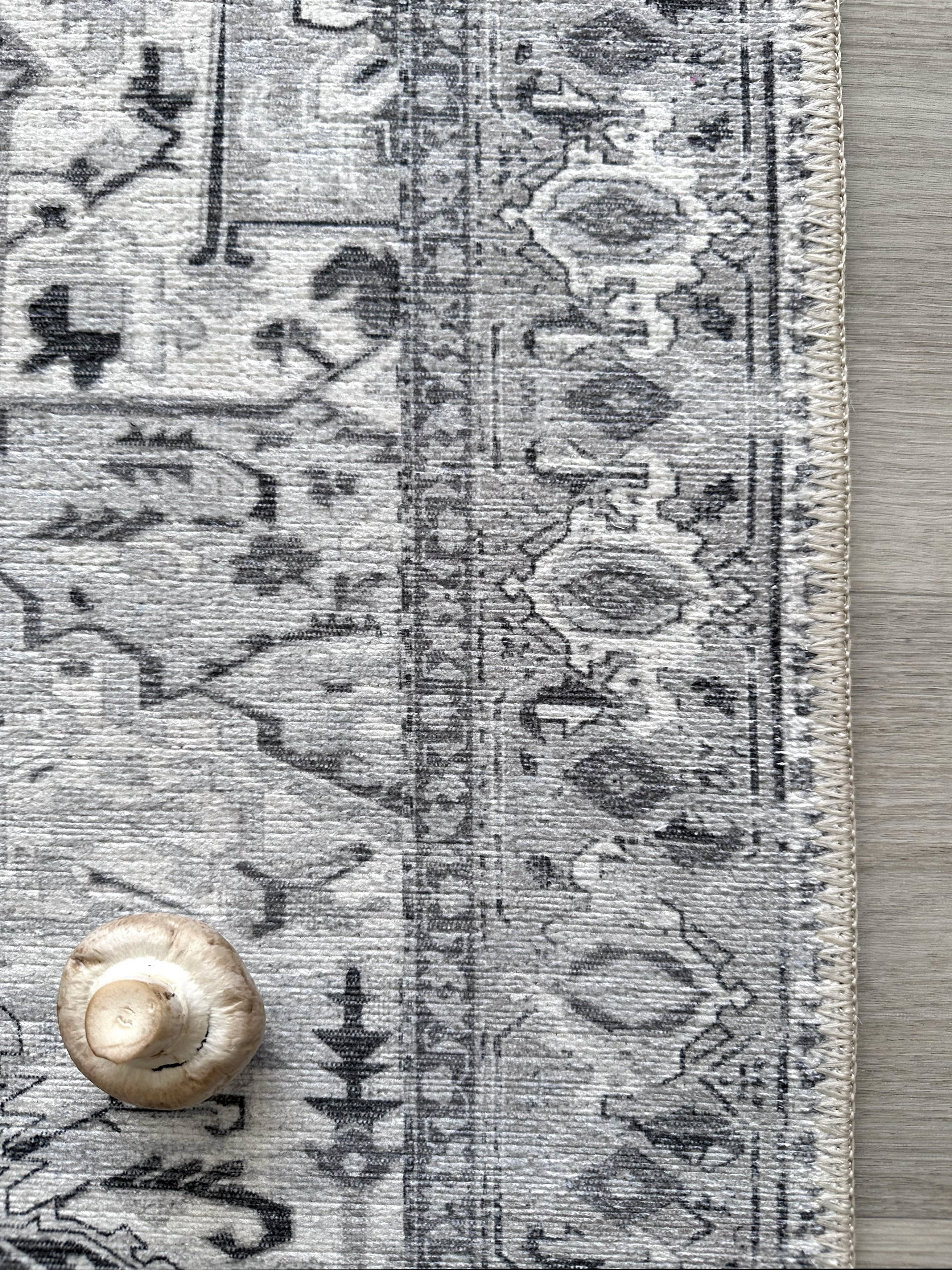 Eskitme Geometrik Madalyon Desenli Gümüş ve Gri Vintage Halı - AR861GG