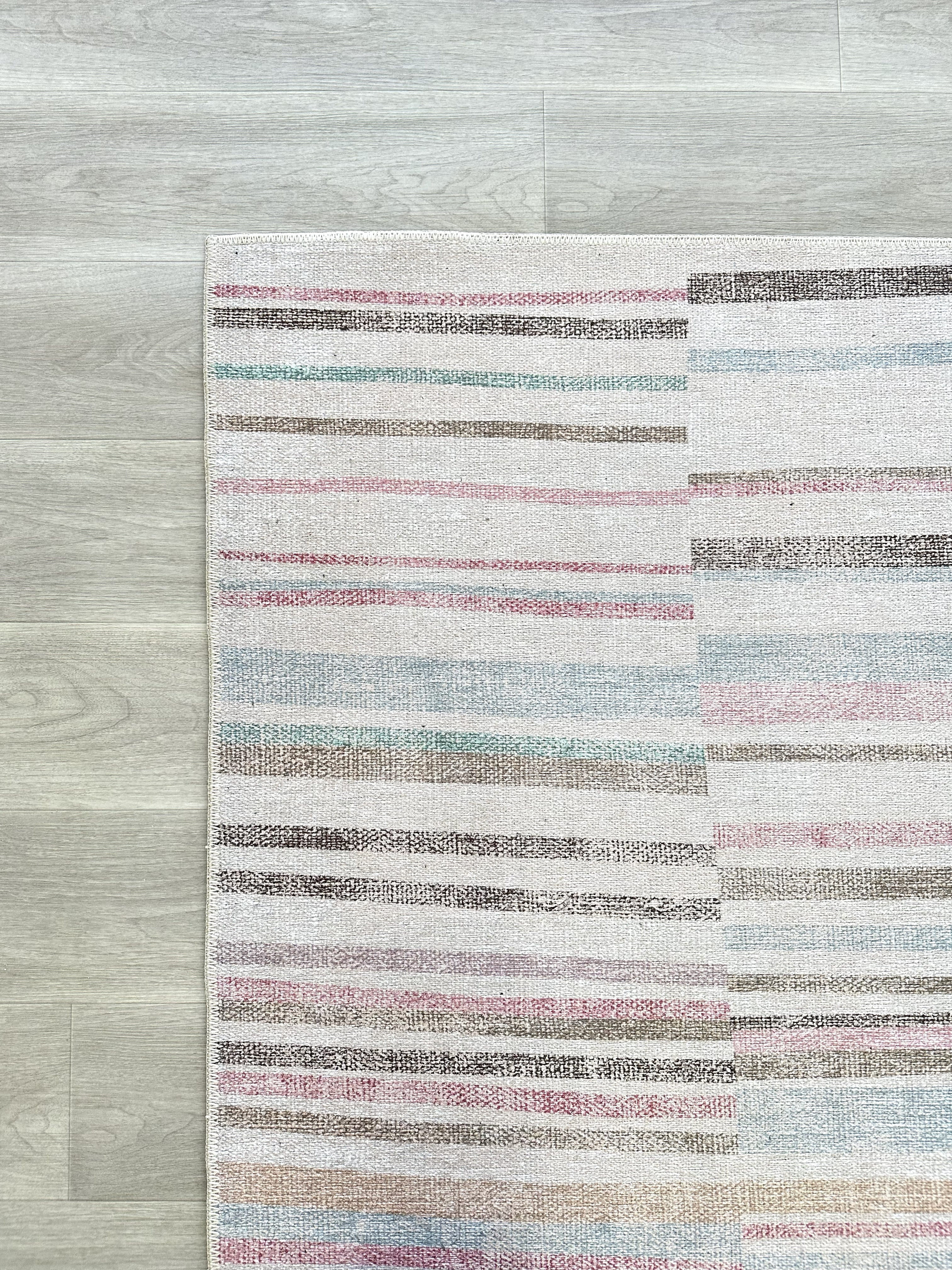 Modern Bloklu Çizgi Desenli Pastel ve Krem Minimalist Halı