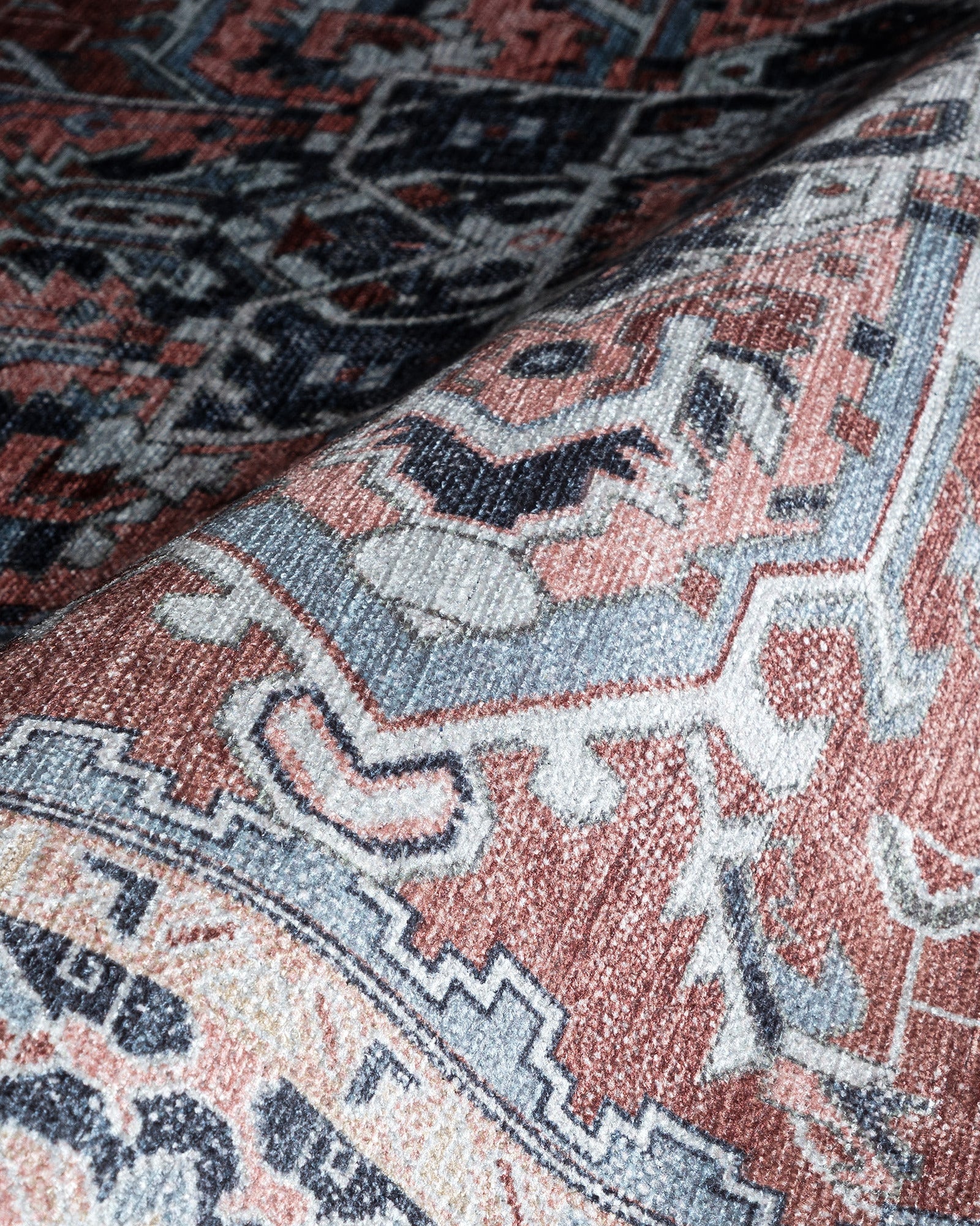 Uşak Blau-Roter Vintage-Kelim-Teppich
