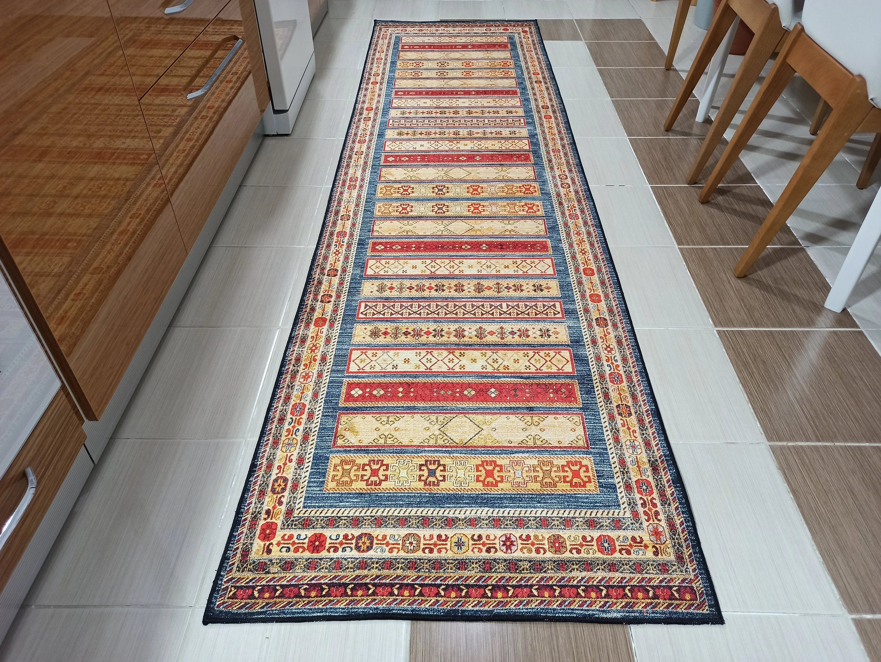 Lacivert ve Kırmızı Şeritli Geometrik Halı - OUTLET - 11449OU