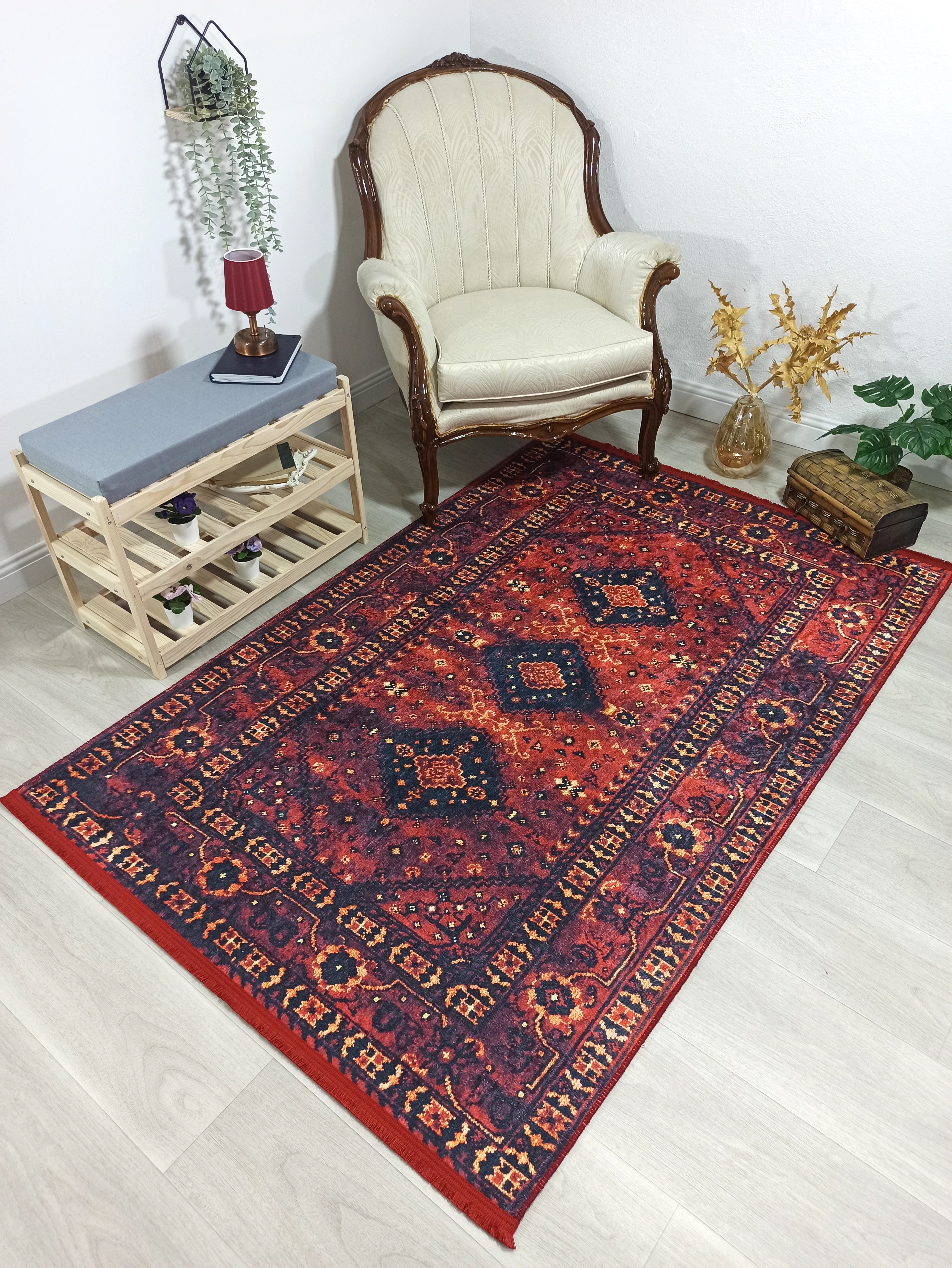 Kırmızı Lacivert Geometrik Desenli Halı - Pera Halı