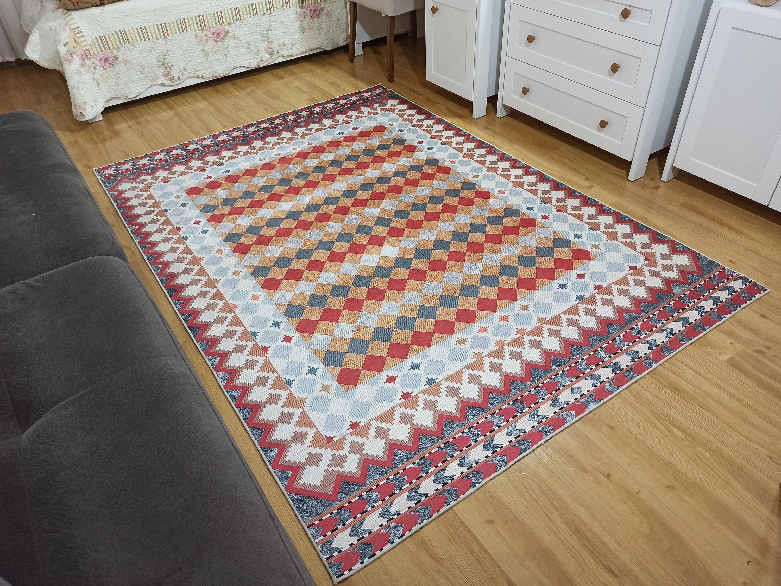 Gray Geometric Patterned Vintage Carpet - CLEARANCE - 12882OU