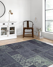 Koyu Yeşil Haki Patchwork Görünümlü Halı