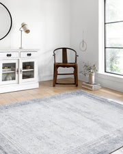 Geometrischer schwarzgrauer Teppich