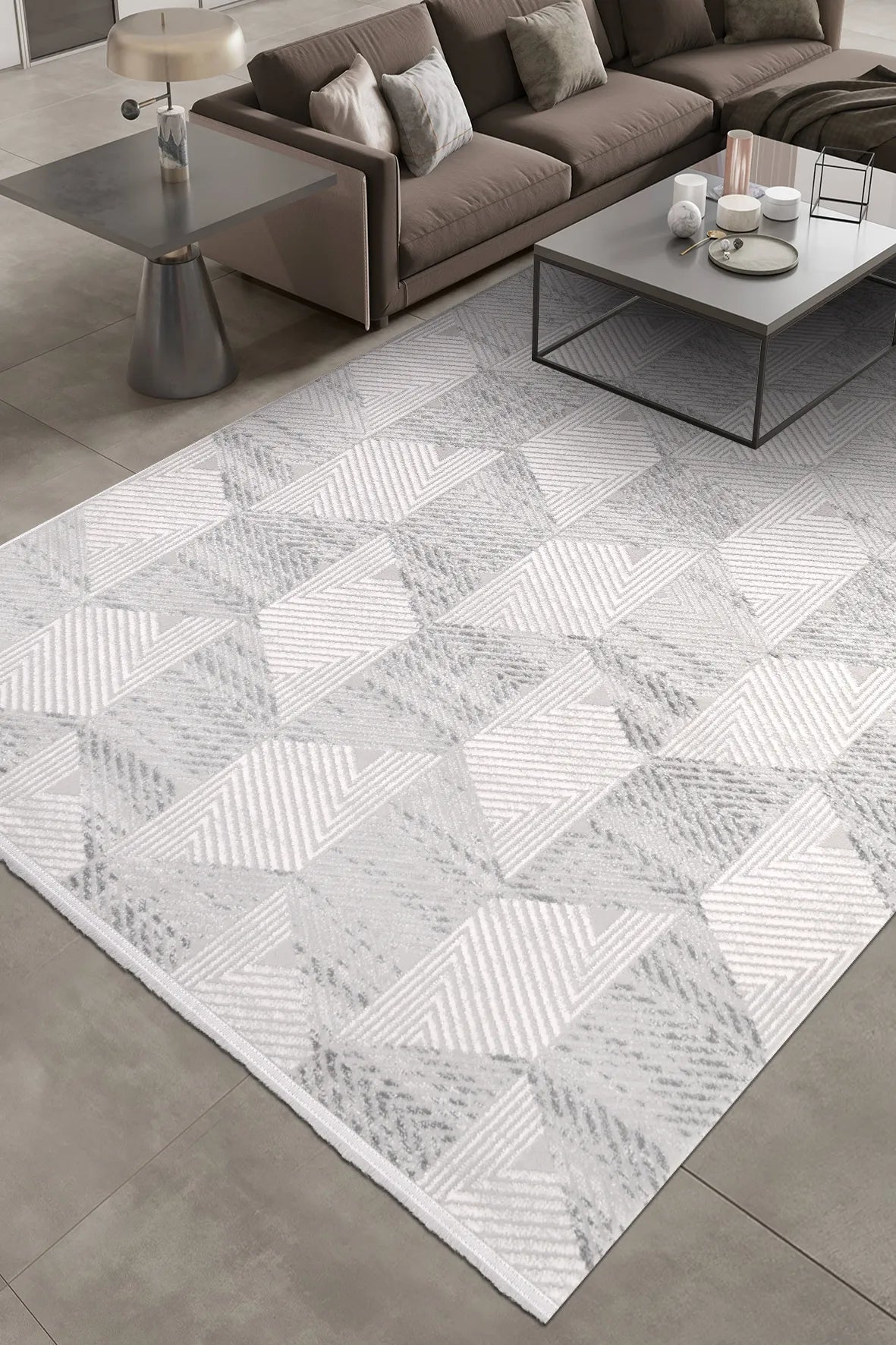 Gri ve Beyaz Çizgisel 3D Küp Desenli Halı