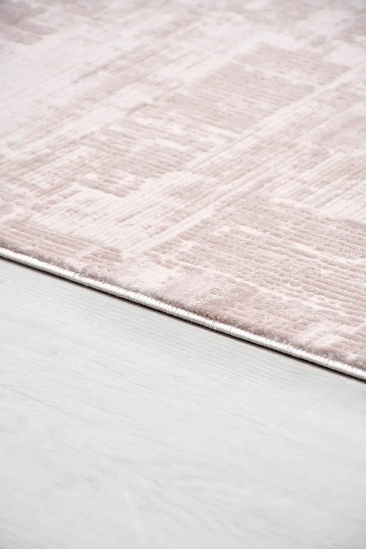 Pudra ve Bej Modern Halı