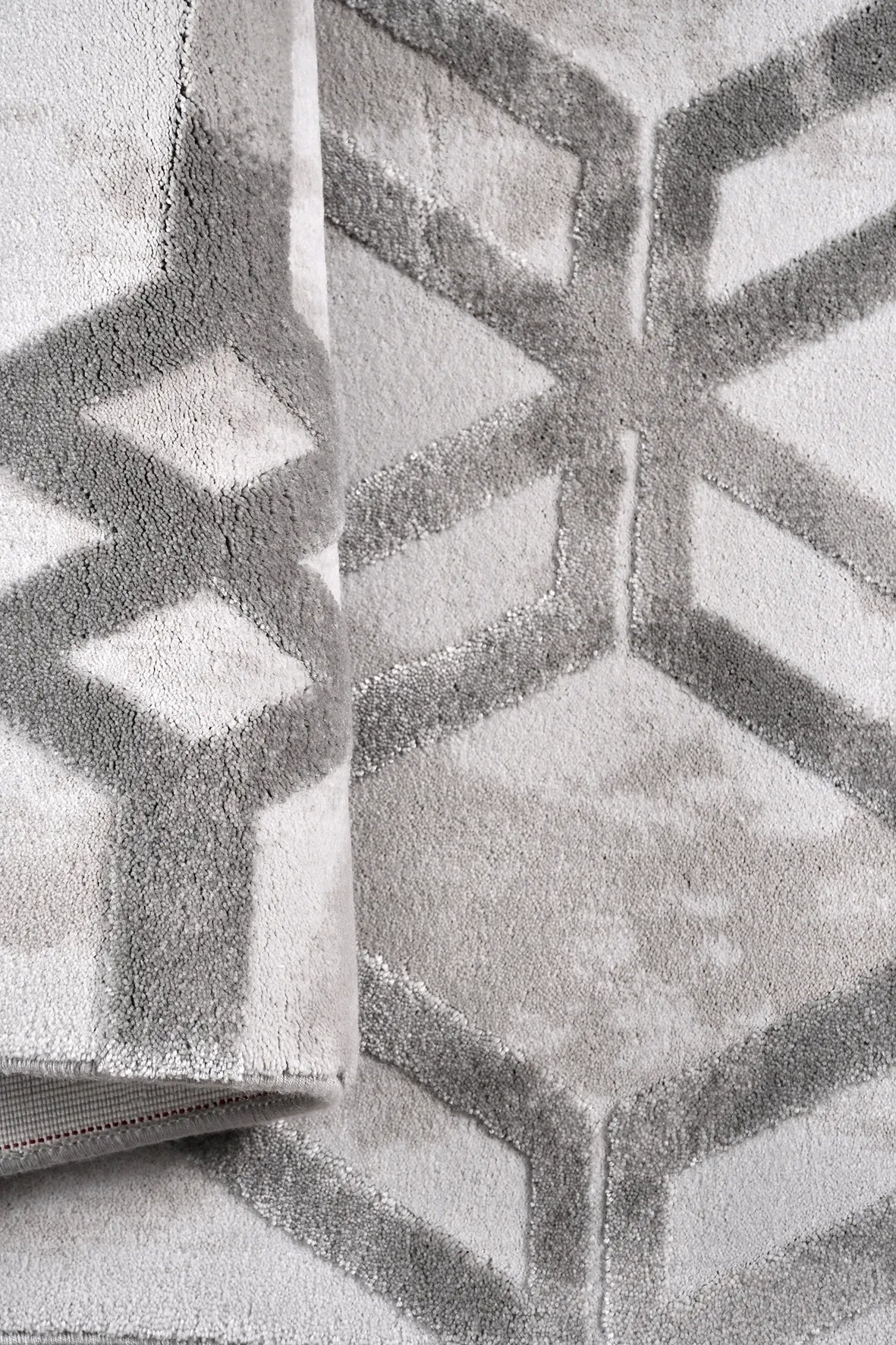 Gri Kafes Desenli Halı