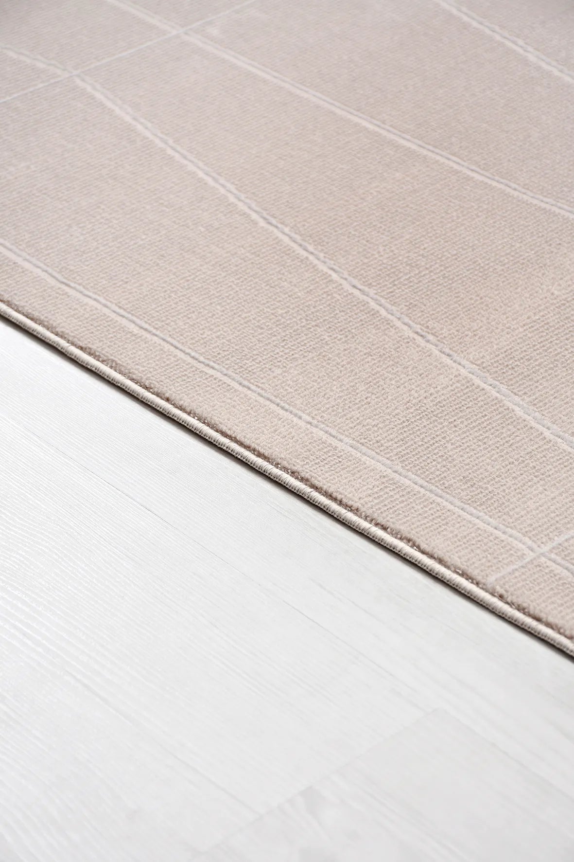 Bej ve Vizon Çizgisel Halı