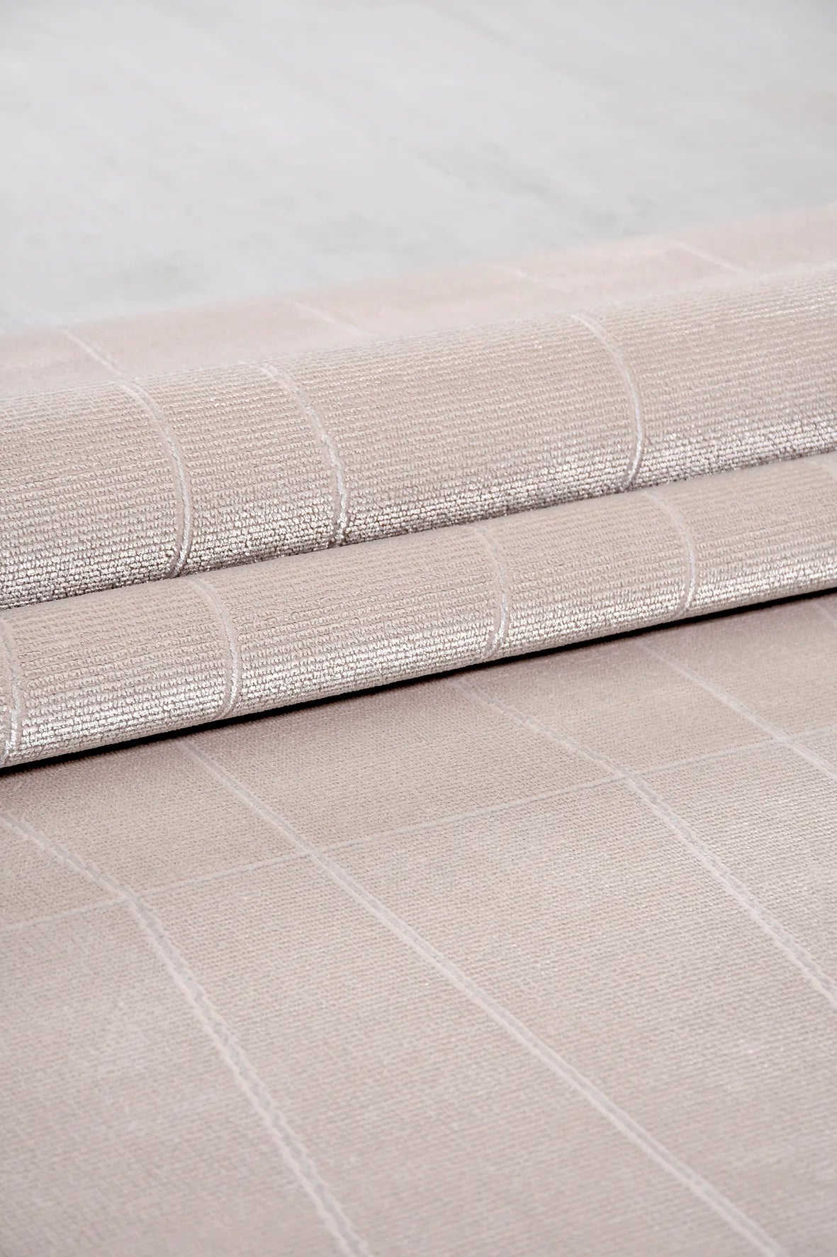 Bej ve Vizon Çizgisel Halı