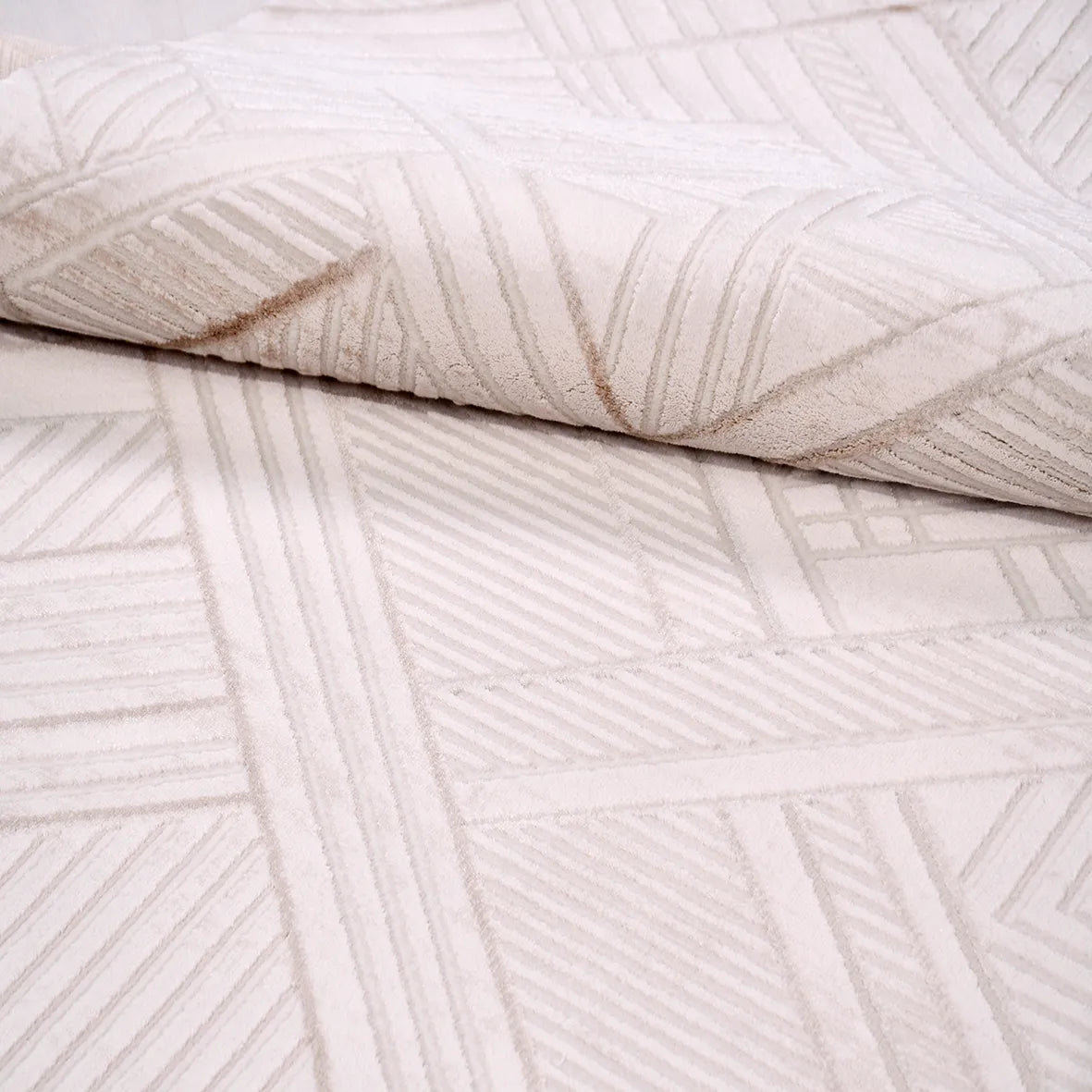 BONAPARTE-Vizon/Krem- Özel Ölçü-Salon , Oturma Odası ve Koridor Halısı-Robot Süpürge Uyumlu-Kolay Temizlenebilir-Uygun Fiyat