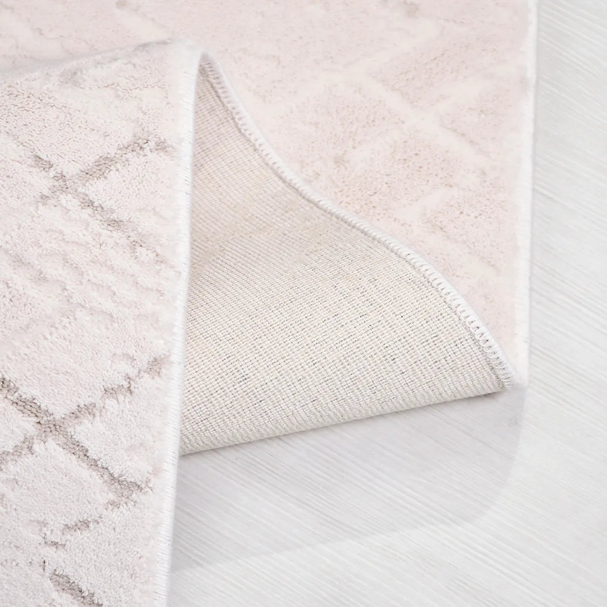 BONAPARTE-Beyaz- Özel Ölçü-Salon , Oturma Odası ve Koridor Halısı-Robot Süpürge Uyumlu-Kolay Temizlenebilir-Uygun Fiyat