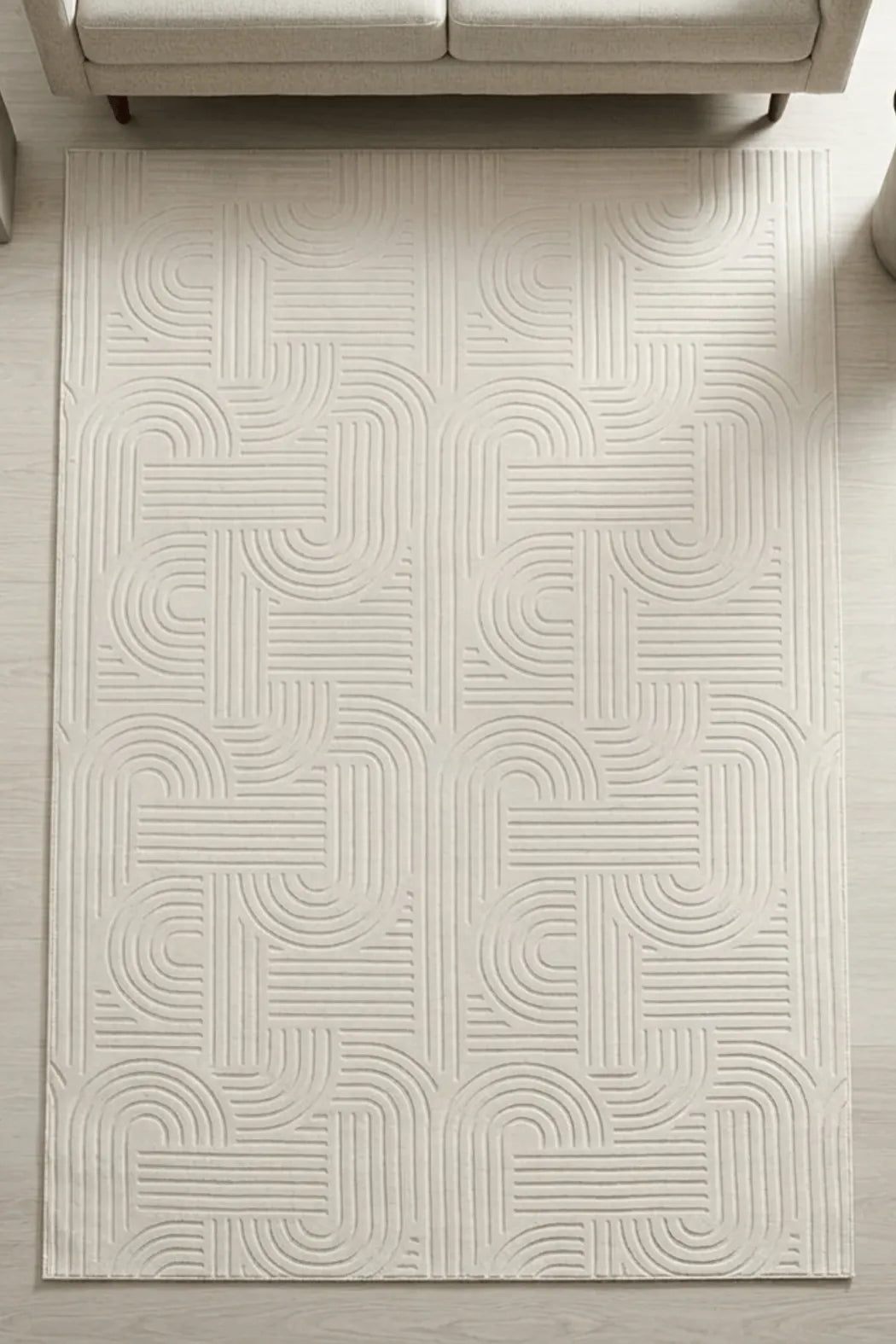 Beyaz Kabartma Kemer Desenli Yıkanabilir Halı