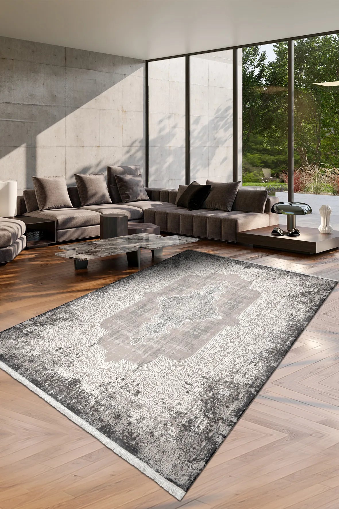 Gri ve Beyaz Eskitme Madalyonlu Klasik Halı