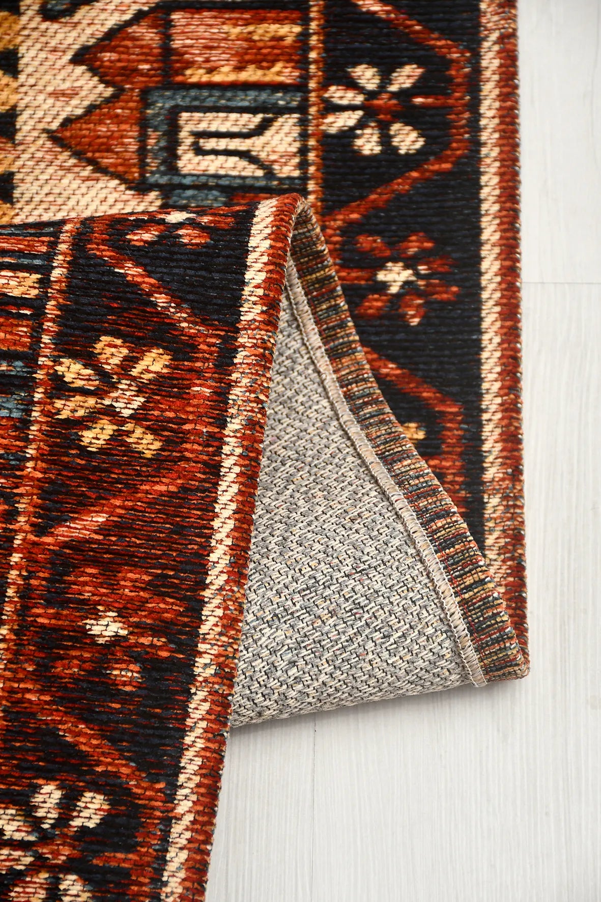 Kiremit Çiçek Motifli Vintage Saçaklı Kilim