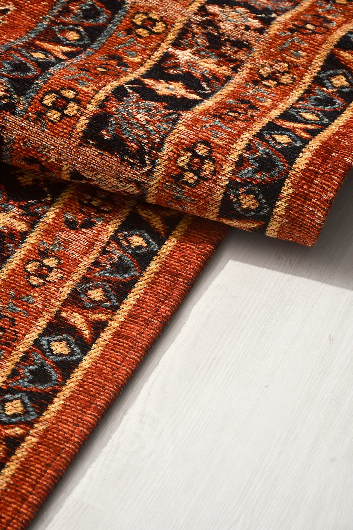 Kiremit Bordürlü Vintage Saçaklı Kilim