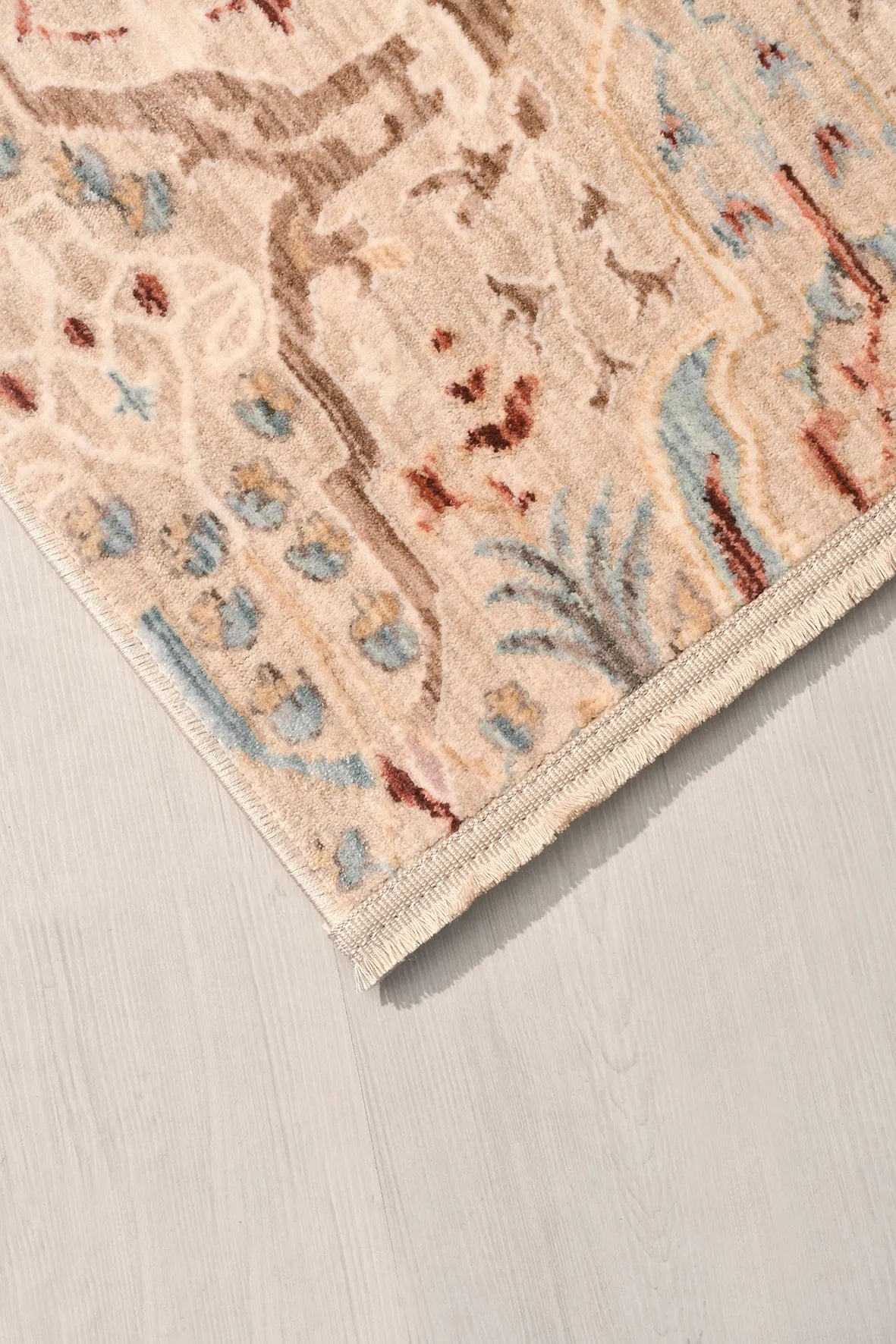 Krem ve Kiremit Vintage Çiçek Desenli Halı