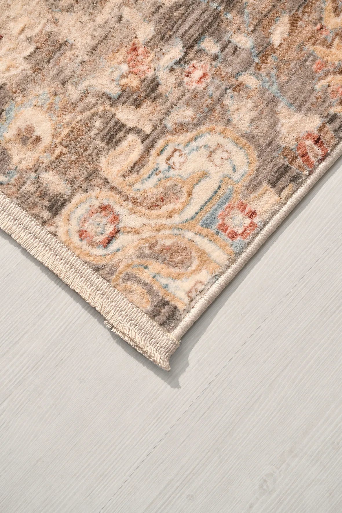 Bej ve Gri Vintage Çiçek Desenli Halı