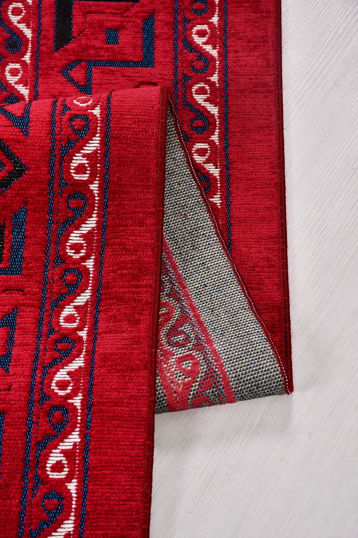 Kırmızı Geleneksel Göbekli Kilim