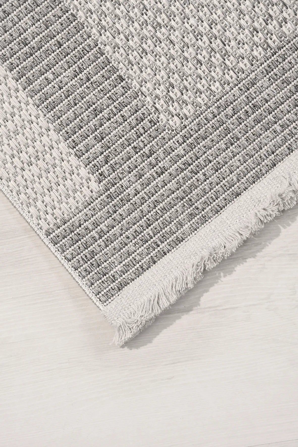 Gri Sisal Görünümlü Bordürlü Halı