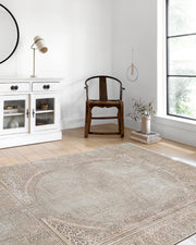 Blassrosa, cremebeige, geometrisch gemusterter Kelim-Teppich