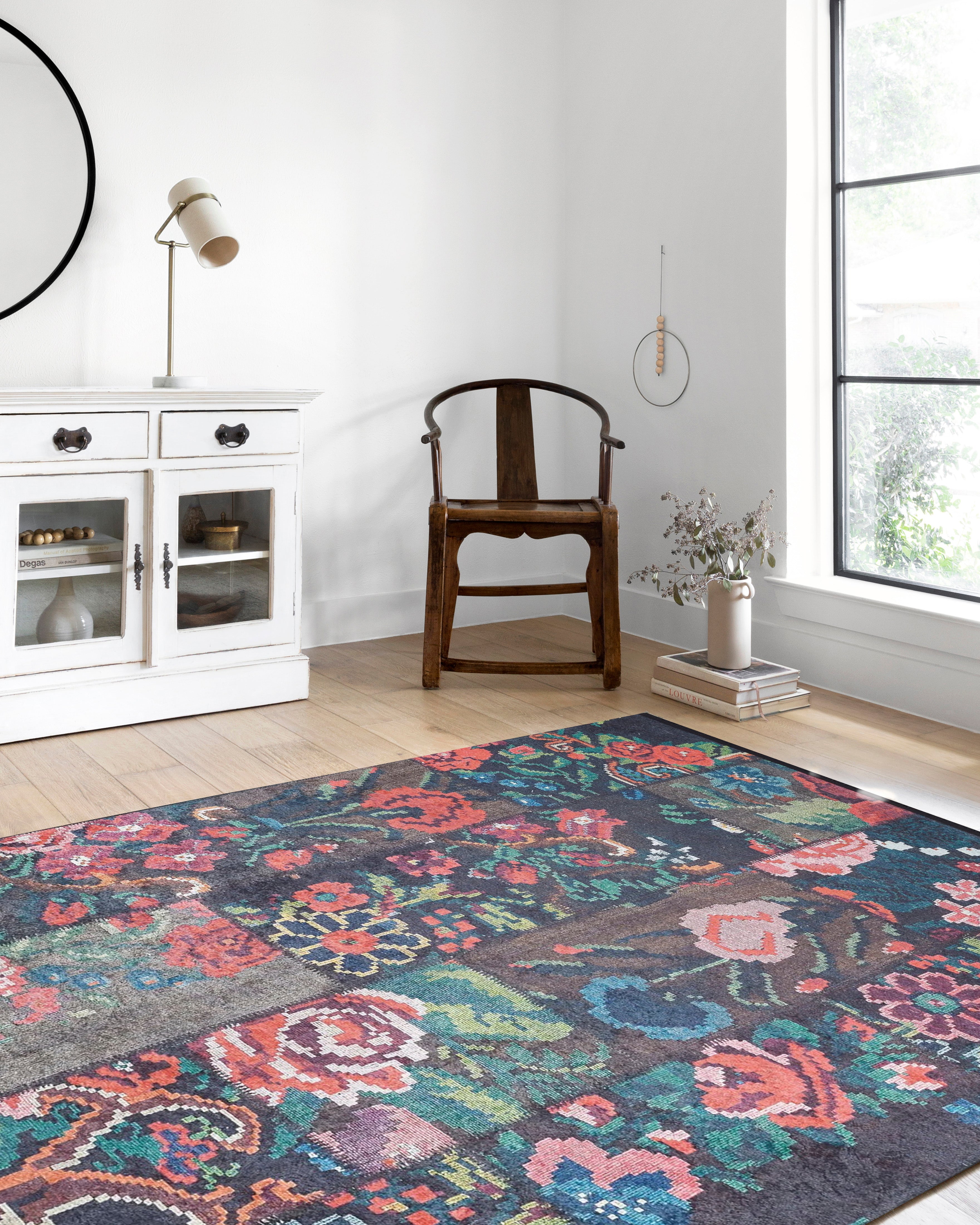 Blassrosa, cremebeige, geometrisch gemusterter Kelim-Teppich