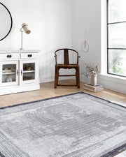 Geometrischer schwarzgrauer Teppich