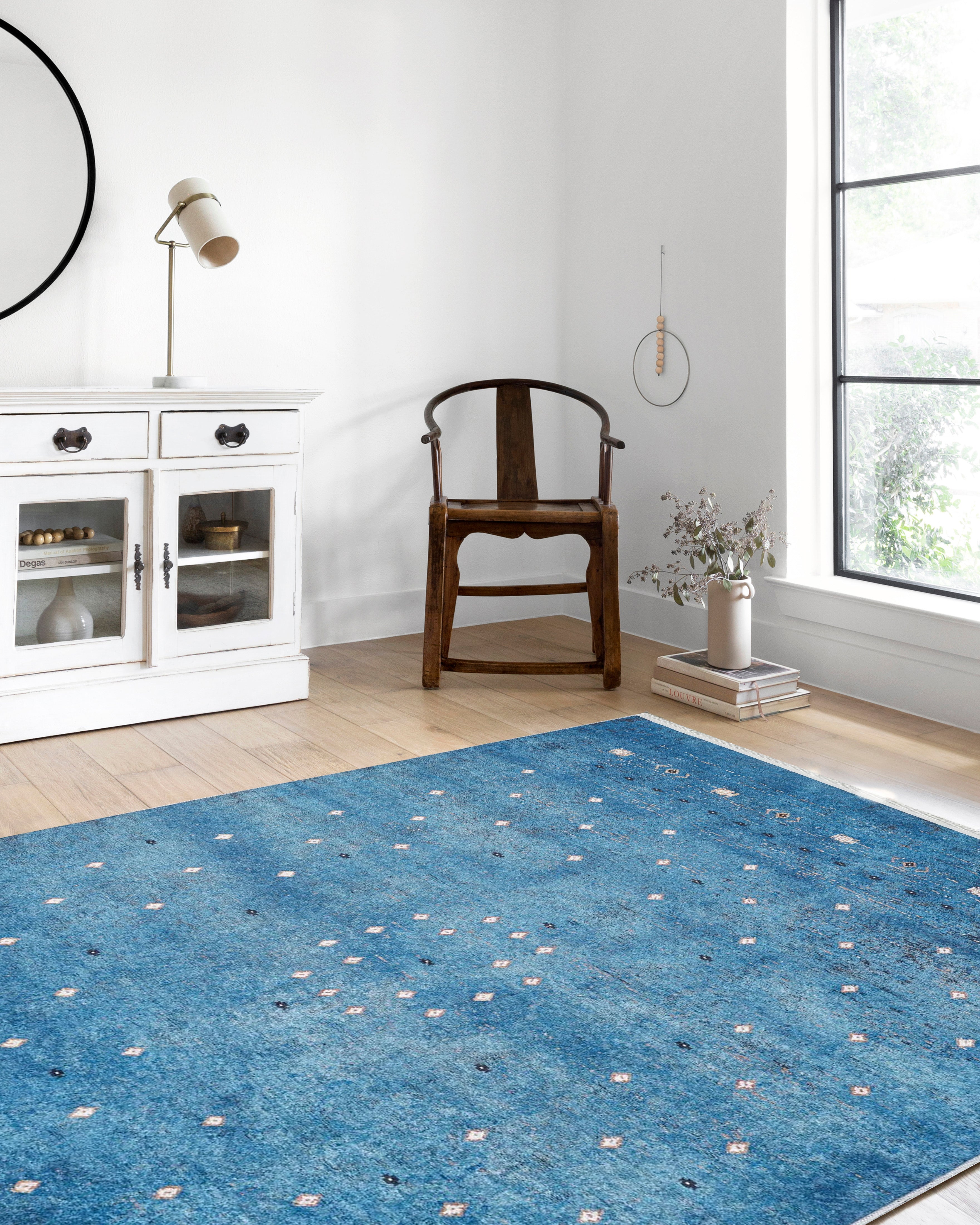 Mavi Minimal Geometrik Desenli Kilim Halı